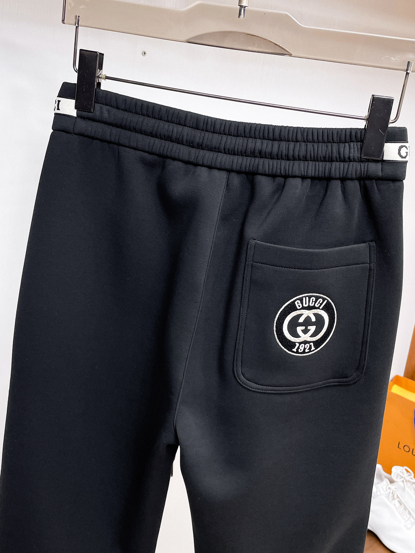 古奇 顶级货品🐮 🆕2026春夏新款休闲裤！官网同步发售。品牌经典LOGO休闲裤 ，定制面料，舒适度极好