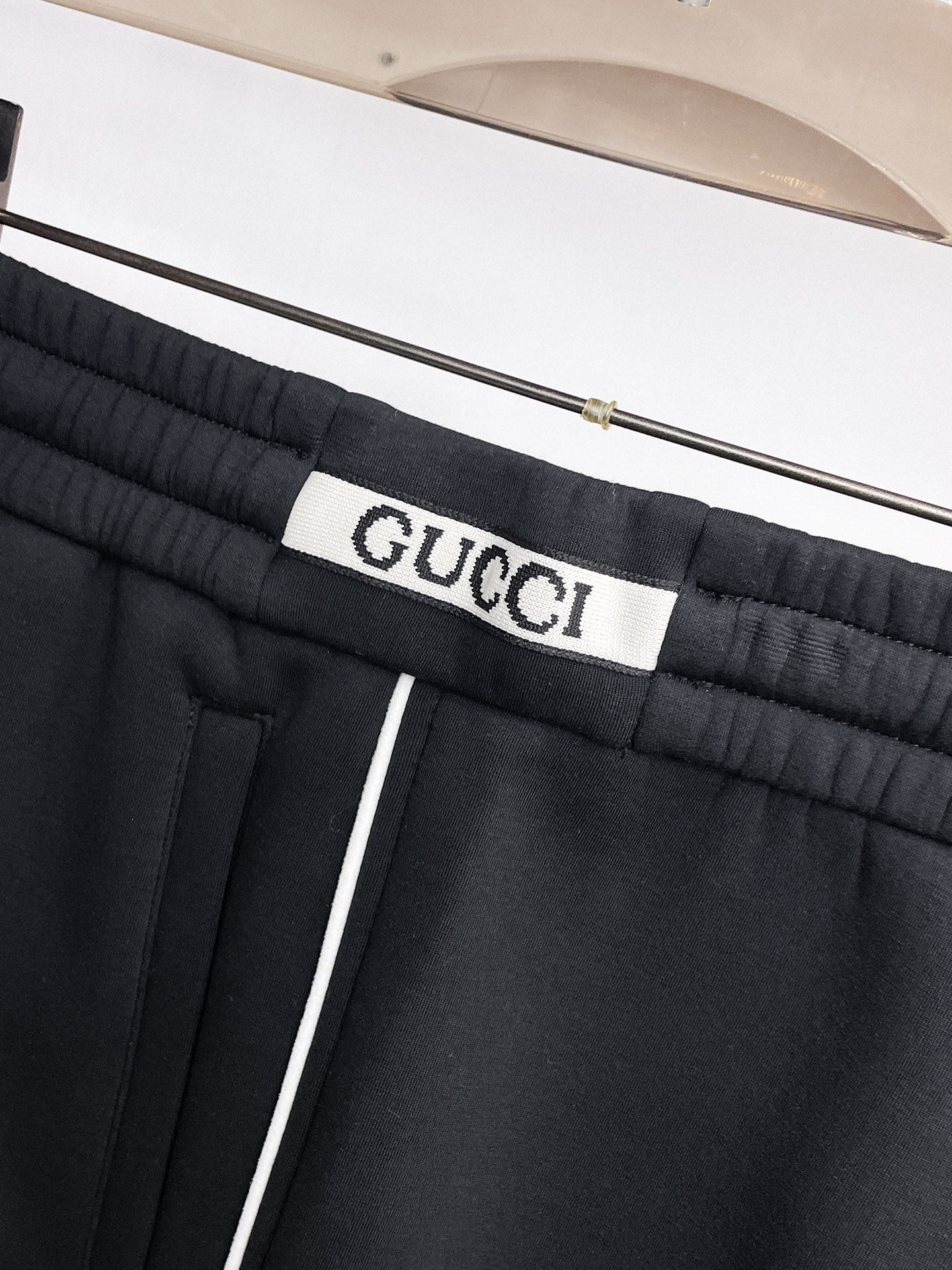 古奇 顶级货品🐮 🆕2026春夏新款休闲裤！官网同步发售。品牌经典LOGO休闲裤 ，定制面料，舒适度极好