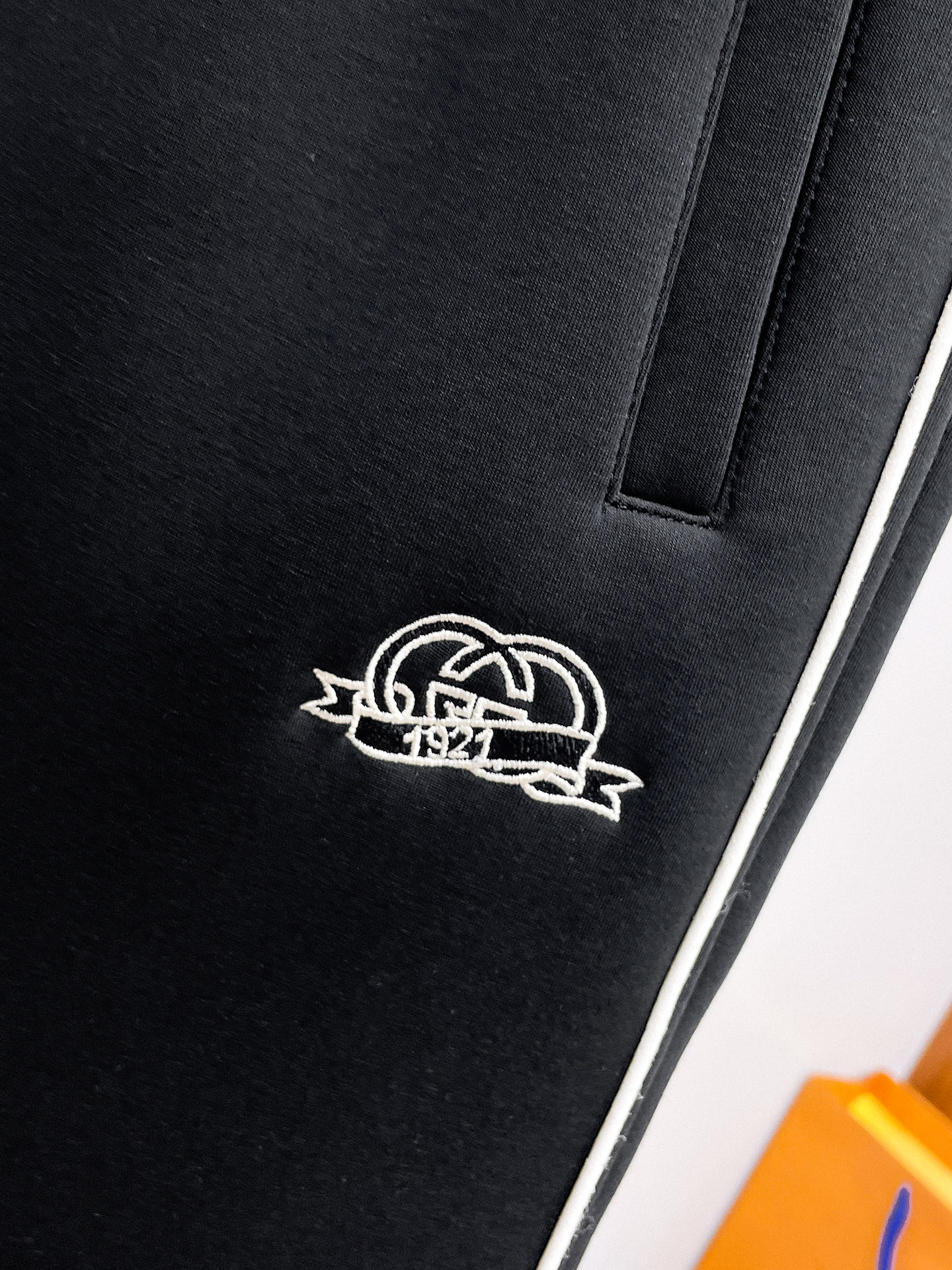 古奇 顶级货品🐮 🆕2026春夏新款休闲裤！官网同步发售。品牌经典LOGO休闲裤 ，定制面料，舒适度极好