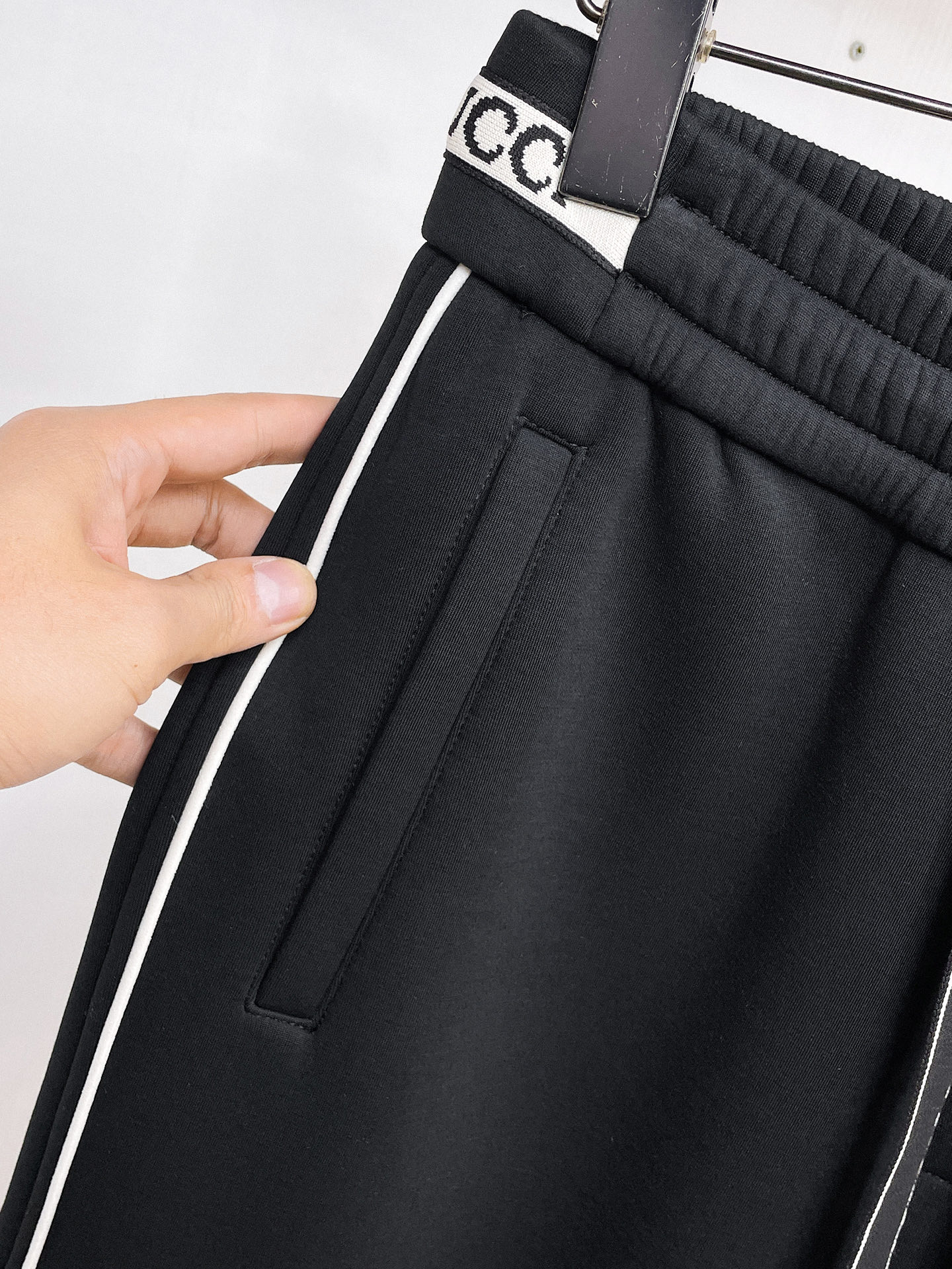 古奇 顶级货品🐮 🆕2026春夏新款休闲裤！官网同步发售。品牌经典LOGO休闲裤 ，定制面料，舒适度极好