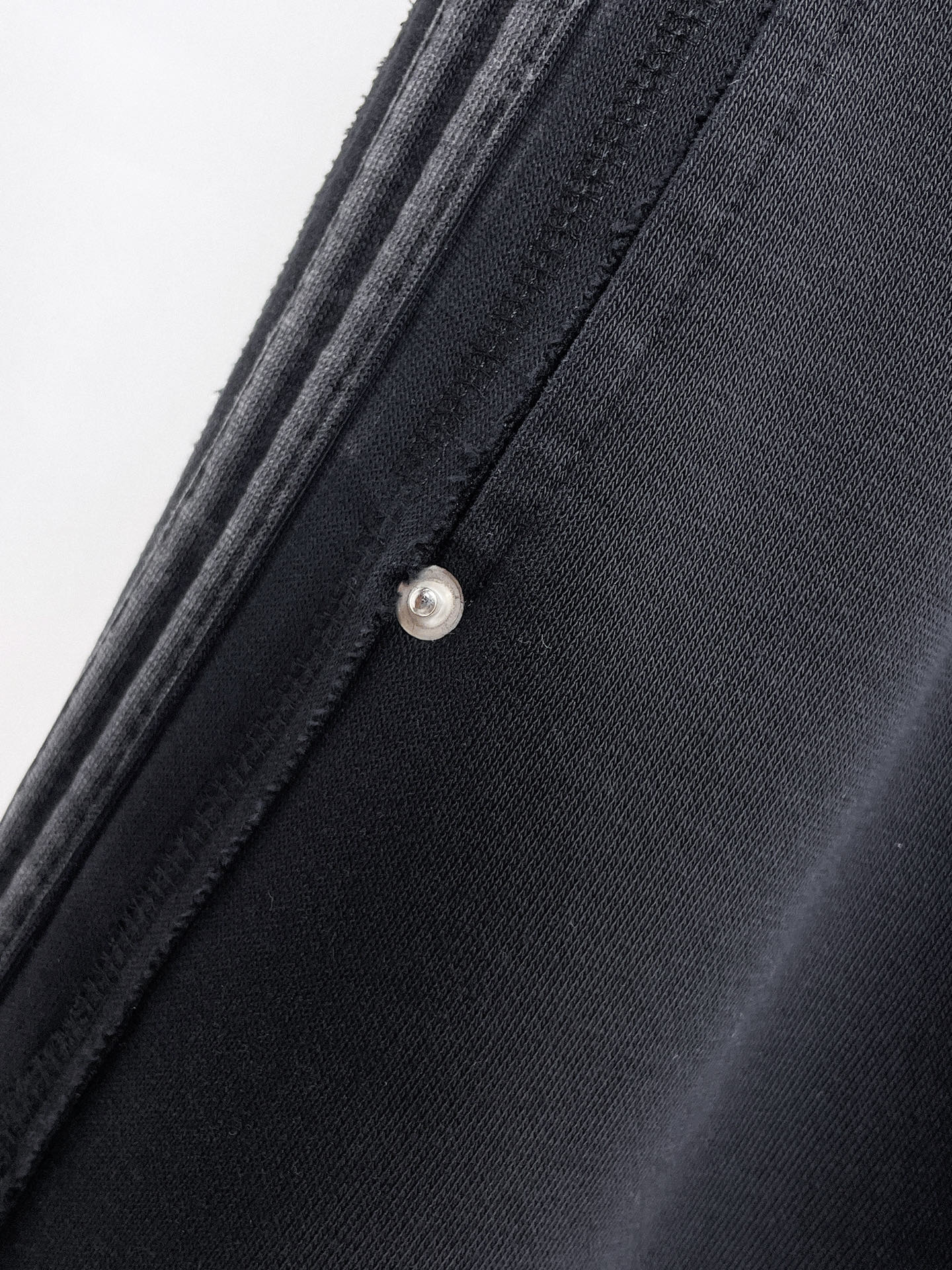 LV 顶级货品🐮 🆕2026春夏新款休闲裤！官网同步发售。品牌经典LOGO休闲裤 ，定制面料，舒适度极好