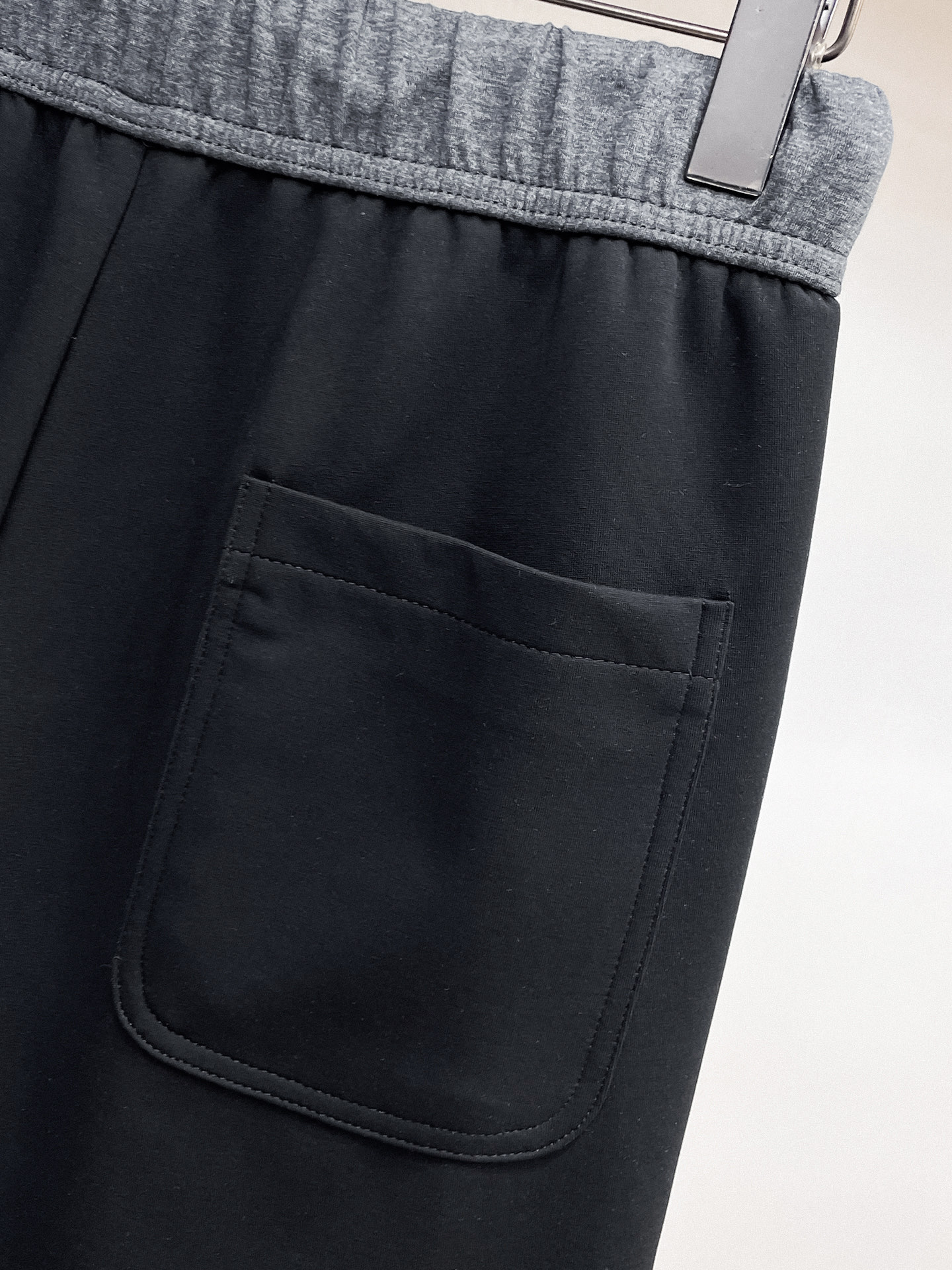 alo 顶级货品🐮 🆕2026春夏新款休闲裤！官网同步发售。品牌经典LOGO休闲裤 ，定制面料，舒适度极