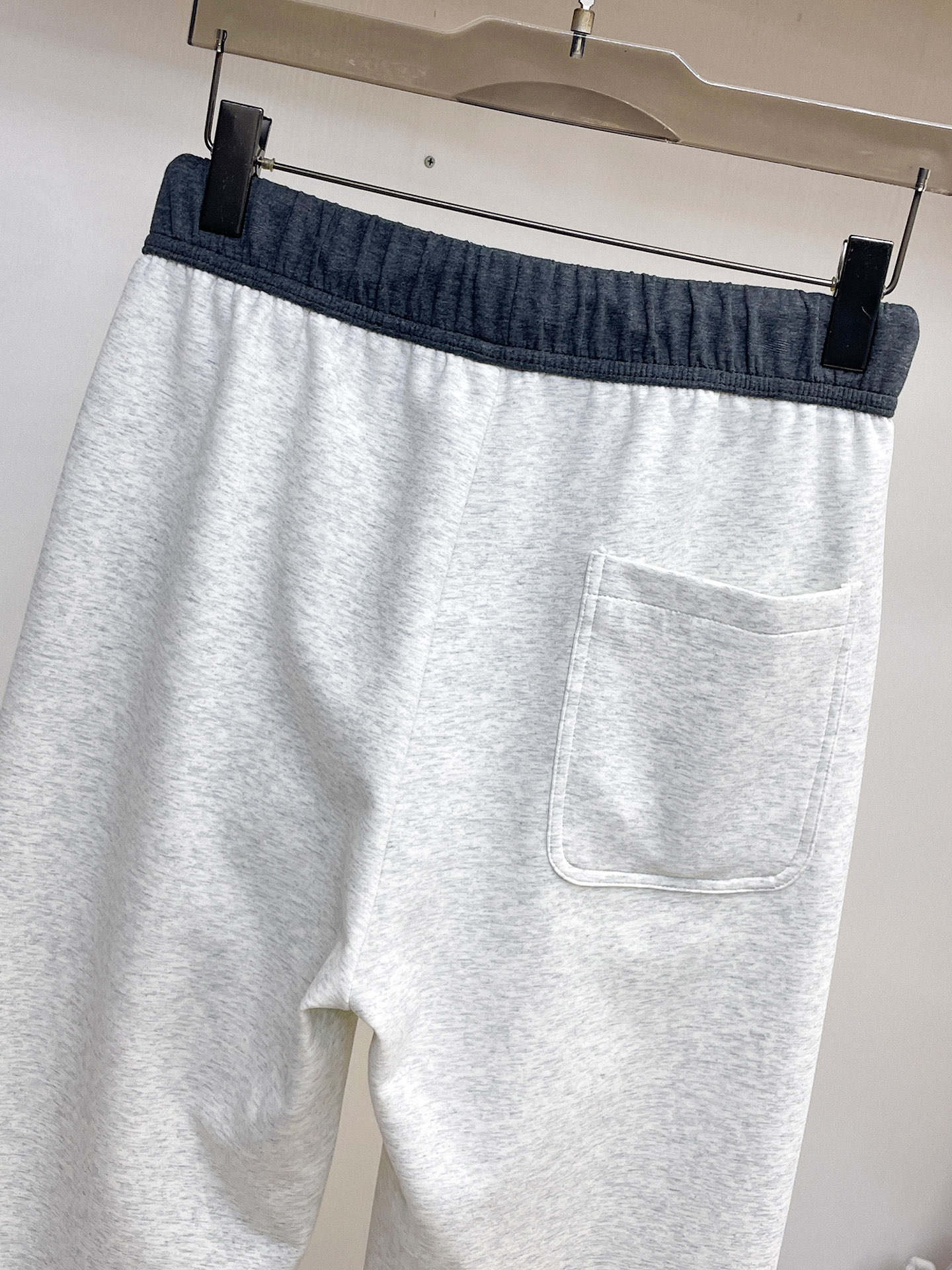 alo 顶级货品🐮 🆕2026春夏新款休闲裤！官网同步发售。品牌经典LOGO休闲裤 ，定制面料，舒适度极