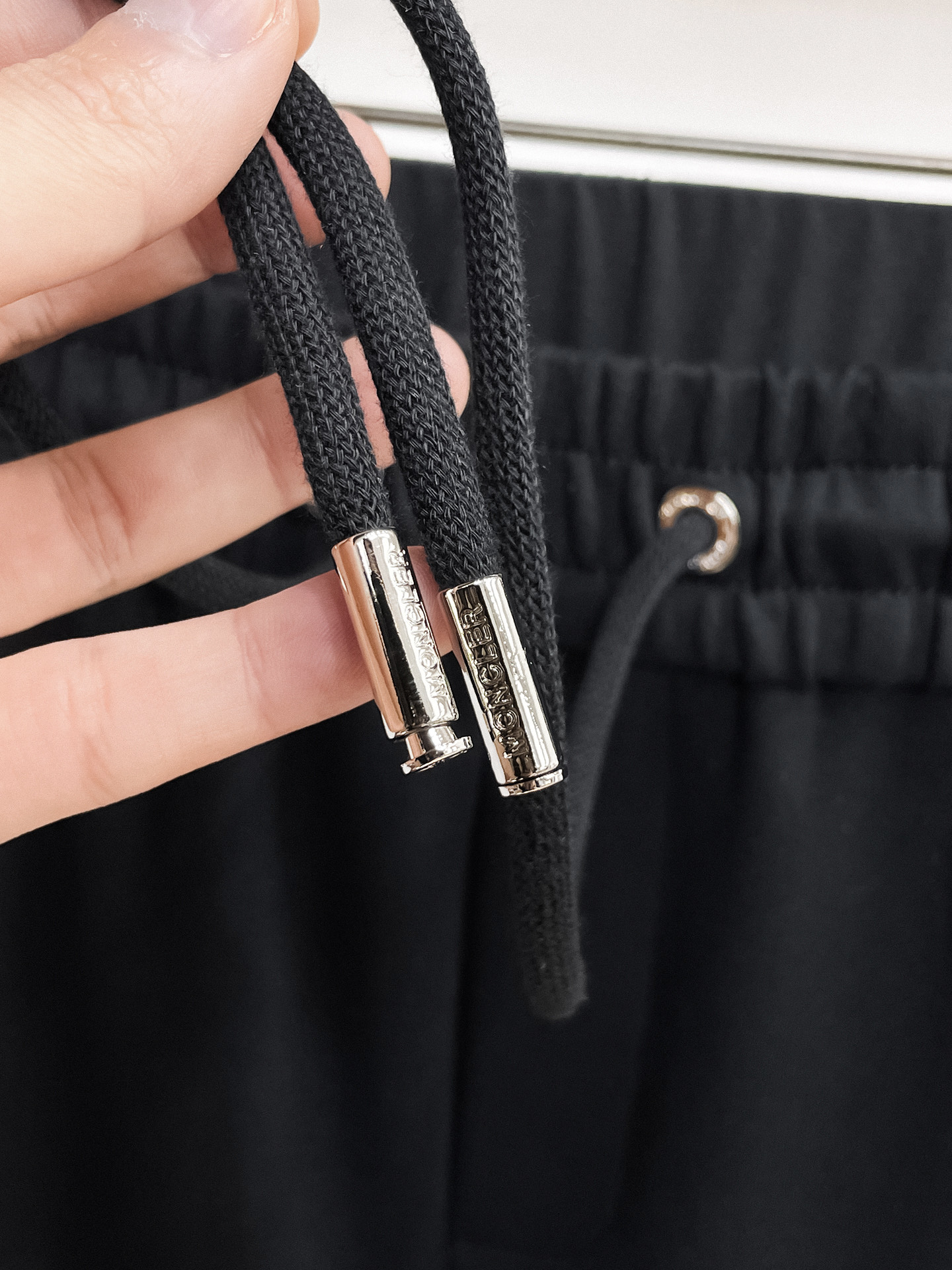 蒙口 顶级货品🐮 🆕2026春夏新款休闲裤！官网同步发售。品牌经典LOGO休闲裤 ，定制面料，舒适度极好