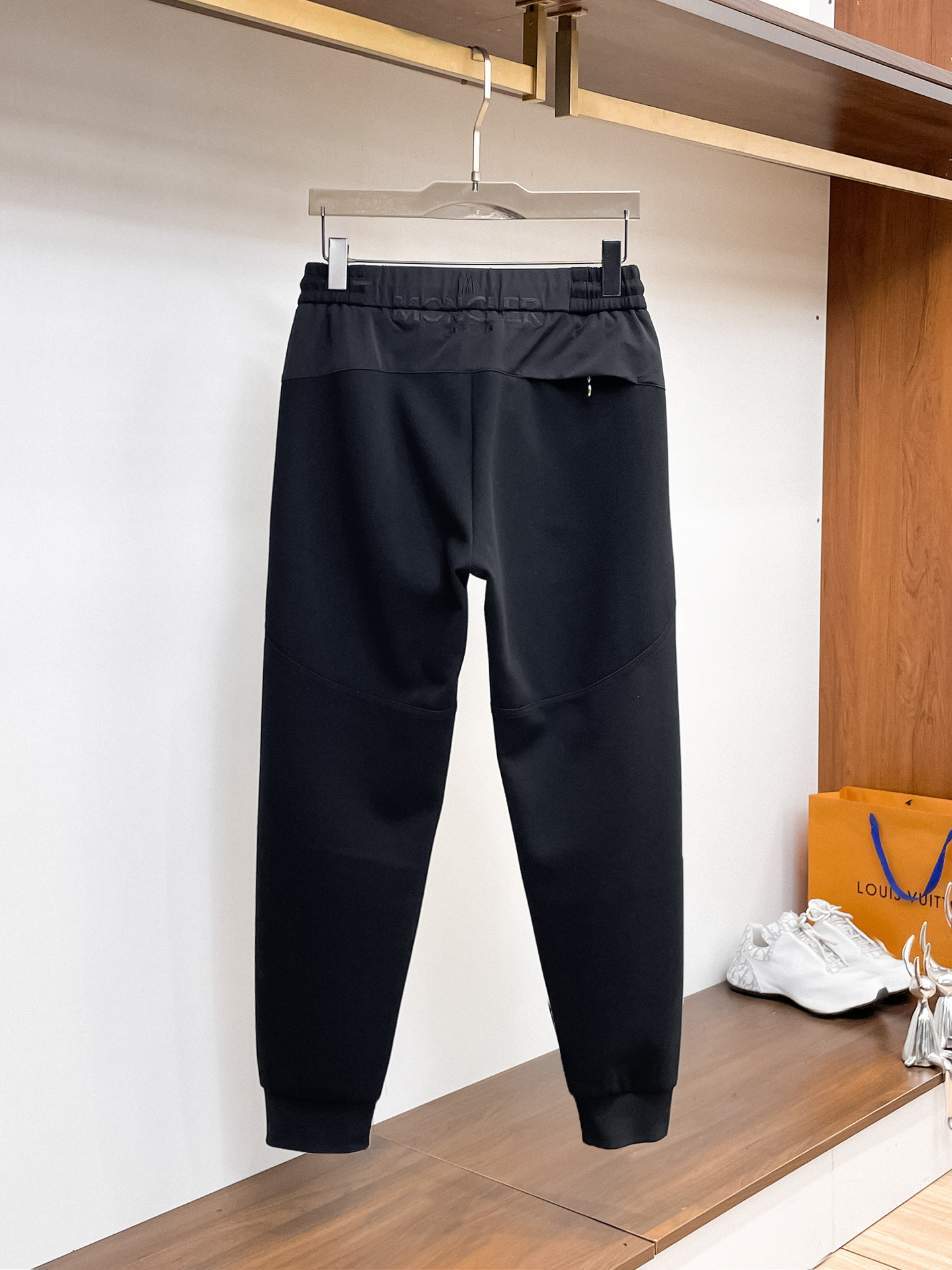 蒙口 顶级货品🐮 🆕2026春夏新款休闲裤！官网同步发售。品牌经典LOGO休闲裤 ，定制面料，舒适度极好