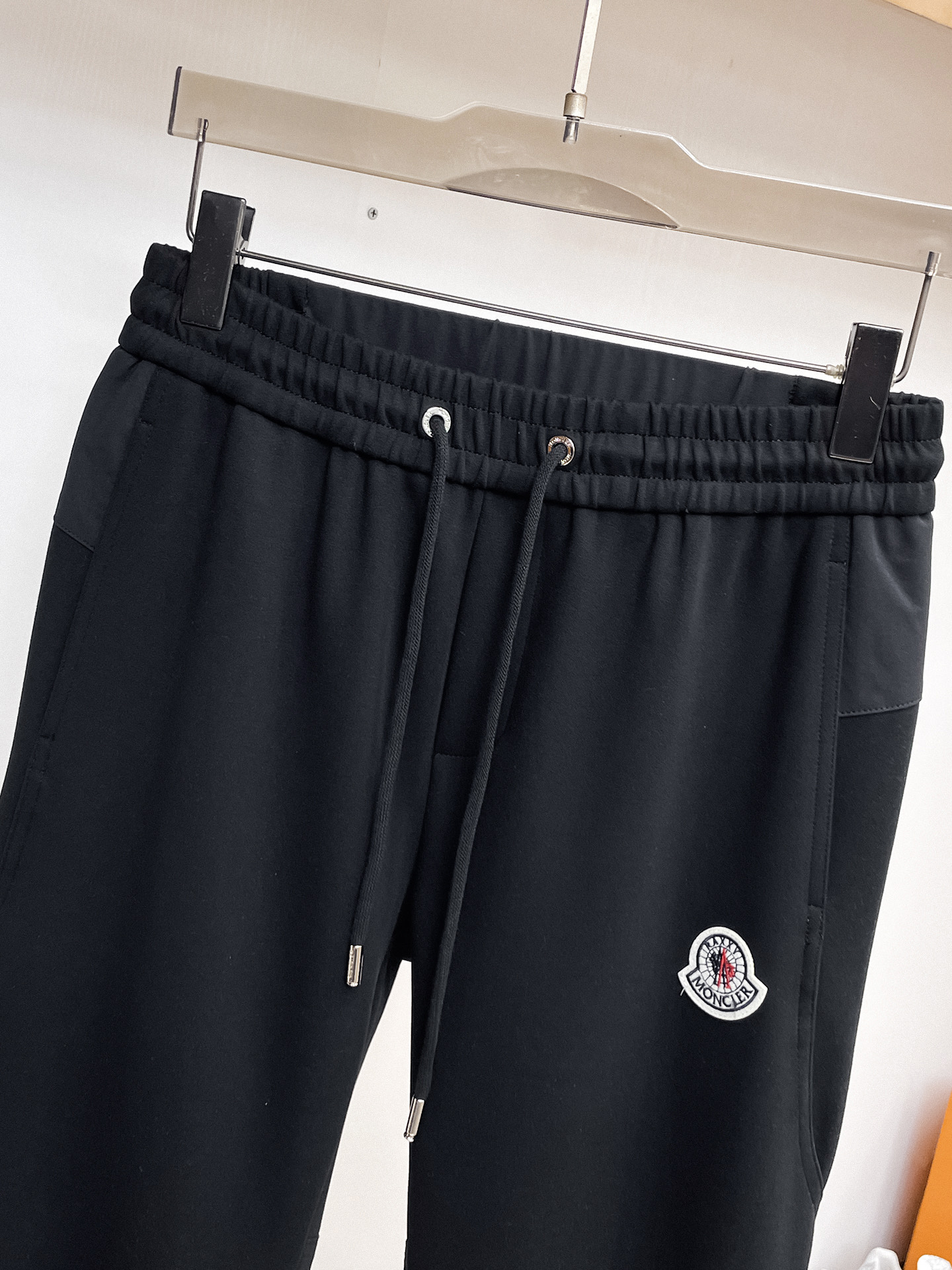 蒙口 顶级货品🐮 🆕2026春夏新款休闲裤！官网同步发售。品牌经典LOGO休闲裤 ，定制面料，舒适度极好