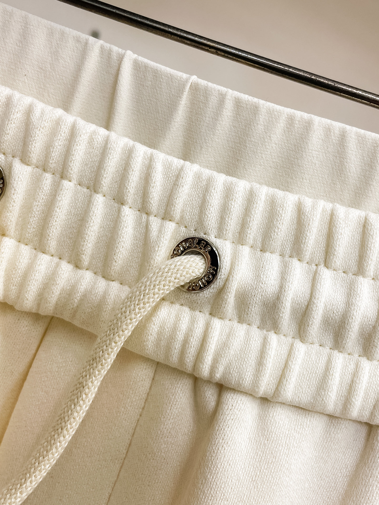 蒙口 顶级货品🐮 🆕2026春夏新款休闲裤！官网同步发售。品牌经典LOGO休闲裤 ，定制面料，舒适度极好