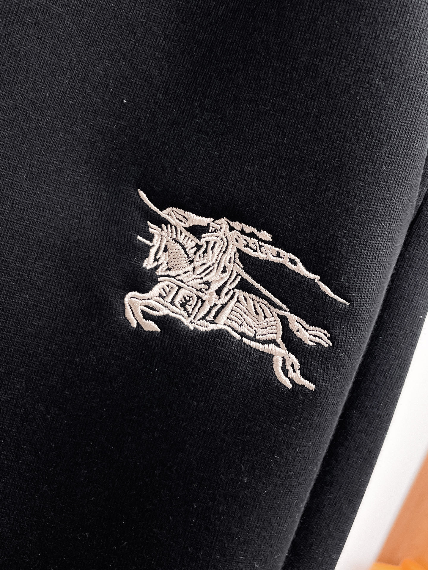 巴宝莉 顶级货品🐮 🆕2026春夏新款休闲裤！官网同步发售。品牌经典LOGO休闲裤 ，定制面料，舒适度极