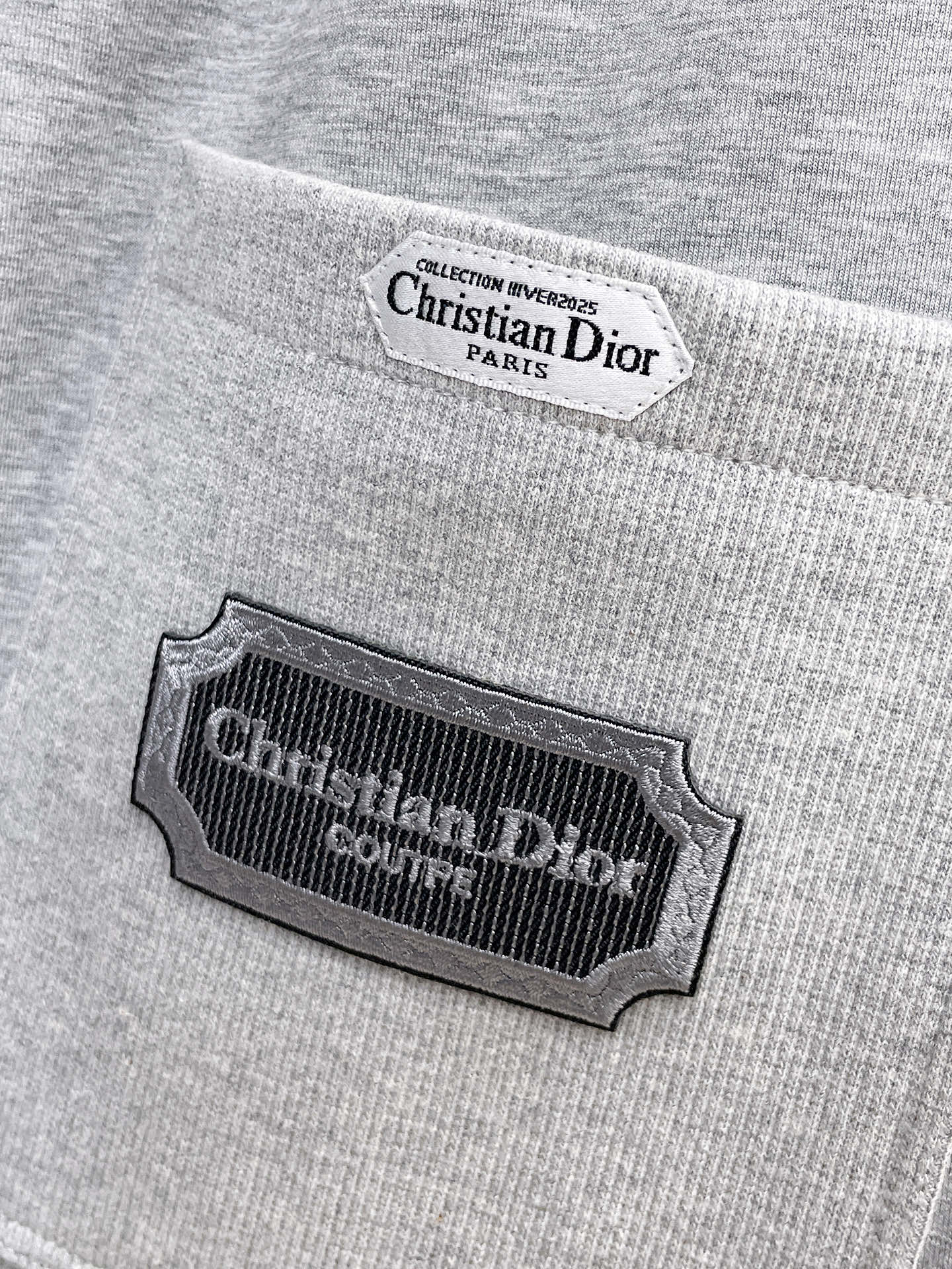 迪奥 顶级货品🐮 🆕2026春夏新款休闲裤！官网同步发售。品牌经典LOGO休闲裤 ，定制面料，舒适度极好