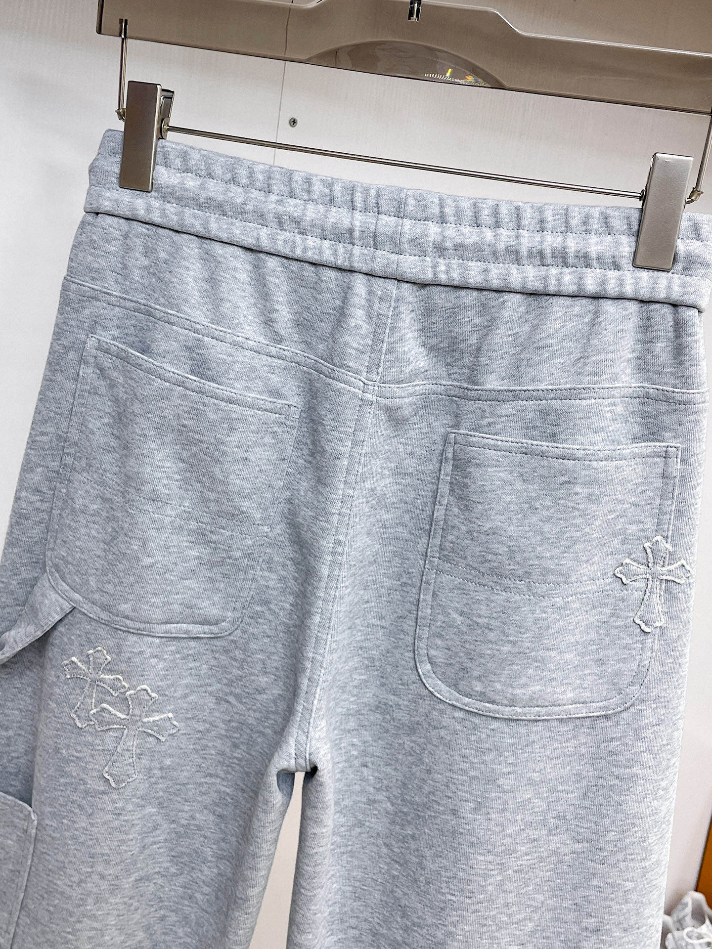 克罗心 顶级货品🐮 🆕2026春夏新款休闲裤！官网同步发售。品牌经典LOGO休闲裤 ，定制面料，舒适度极