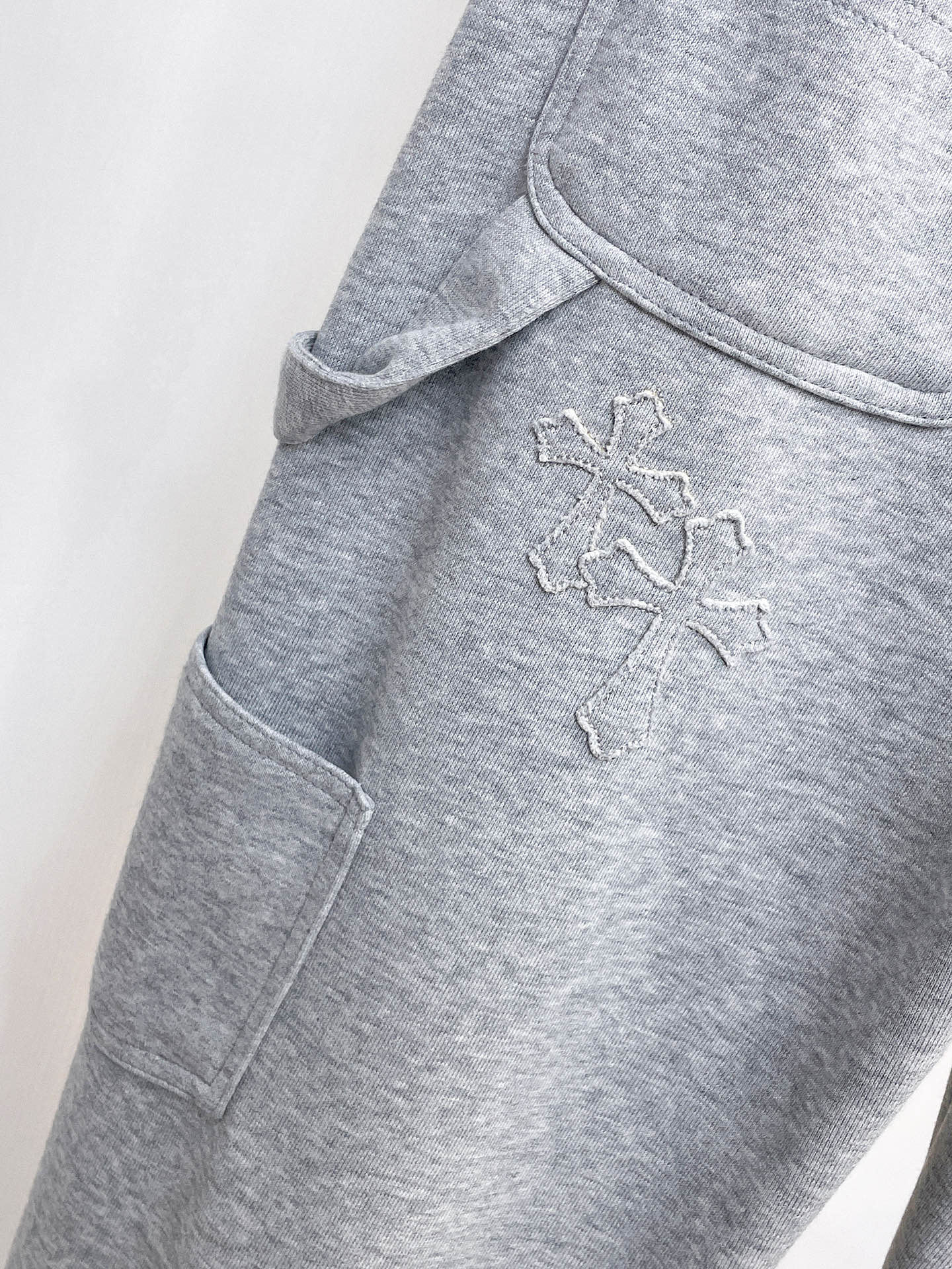 克罗心 顶级货品🐮 🆕2026春夏新款休闲裤！官网同步发售。品牌经典LOGO休闲裤 ，定制面料，舒适度极