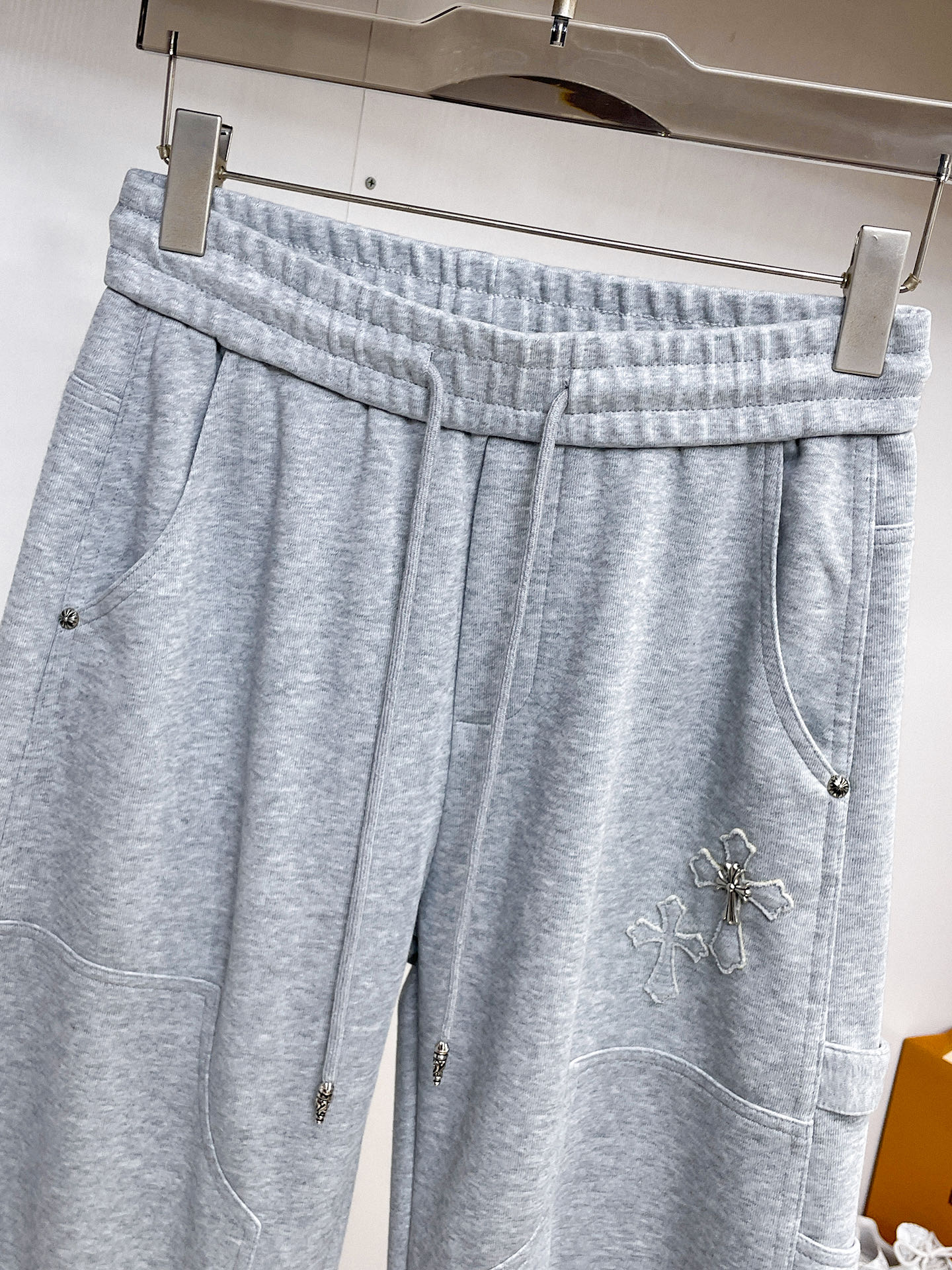 克罗心 顶级货品🐮 🆕2026春夏新款休闲裤！官网同步发售。品牌经典LOGO休闲裤 ，定制面料，舒适度极