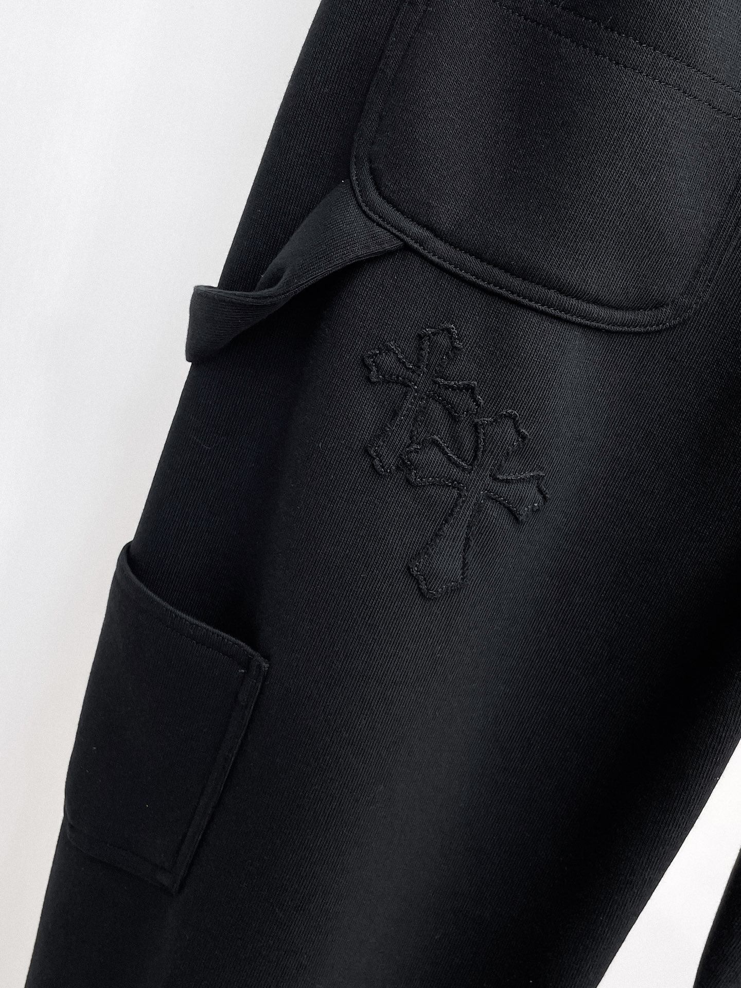 克罗心 顶级货品🐮 🆕2026春夏新款休闲裤！官网同步发售。品牌经典LOGO休闲裤 ，定制面料，舒适度极