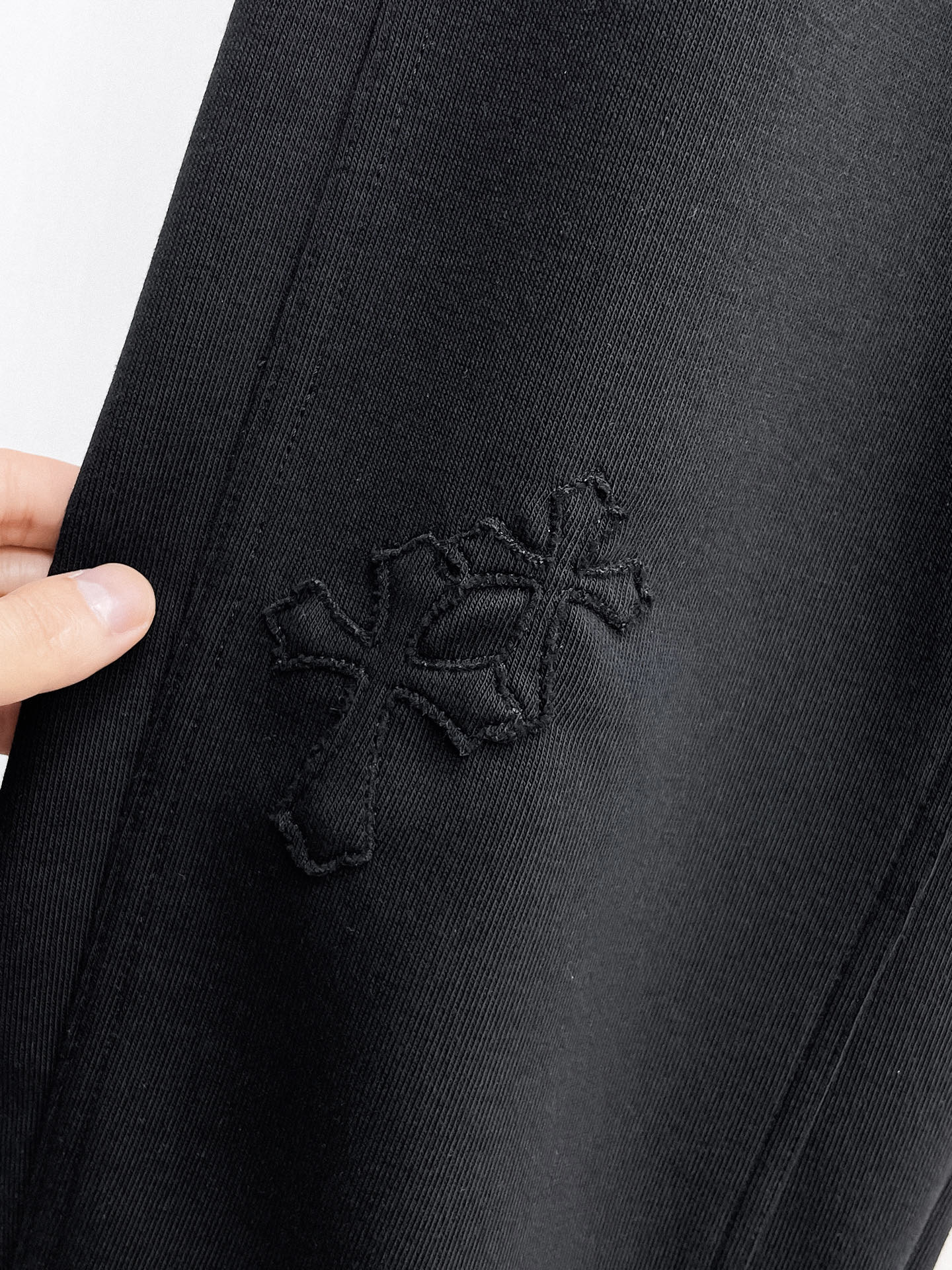 克罗心 顶级货品🐮 🆕2026春夏新款休闲裤！官网同步发售。品牌经典LOGO休闲裤 ，定制面料，舒适度极