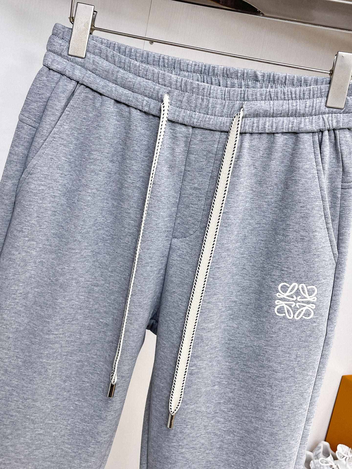 罗意威 顶级货品🐮 🆕2026春夏新款休闲裤！官网同步发售。品牌经典LOGO休闲裤 ，定制面料，舒适度极