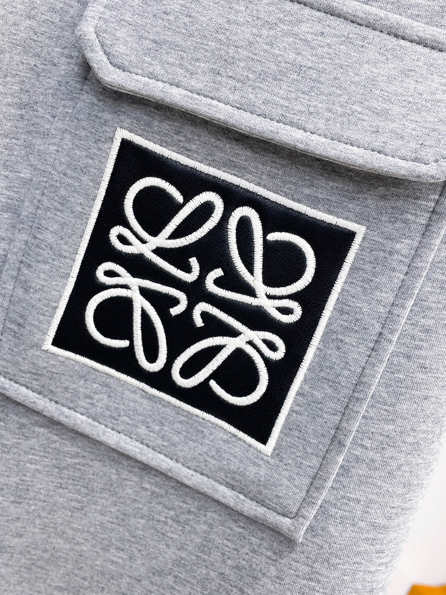 罗意威 顶级货品🐮 🆕2026春夏新款休闲裤！官网同步发售。品牌经典LOGO休闲裤 ，定制面料，舒适度极