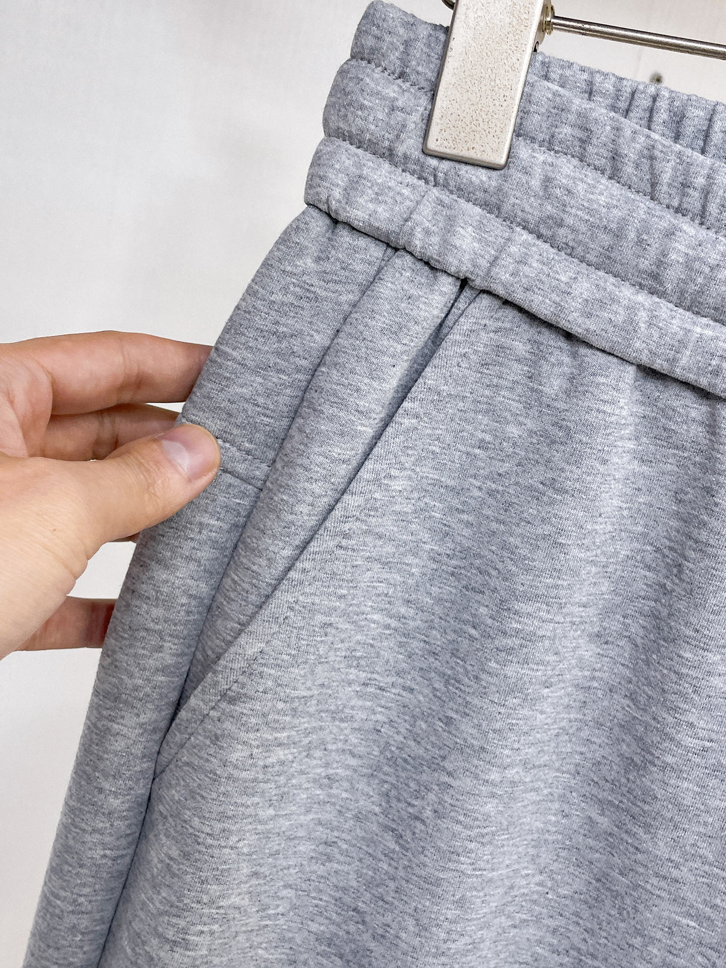 罗意威 顶级货品🐮 🆕2026春夏新款休闲裤！官网同步发售。品牌经典LOGO休闲裤 ，定制面料，舒适度极