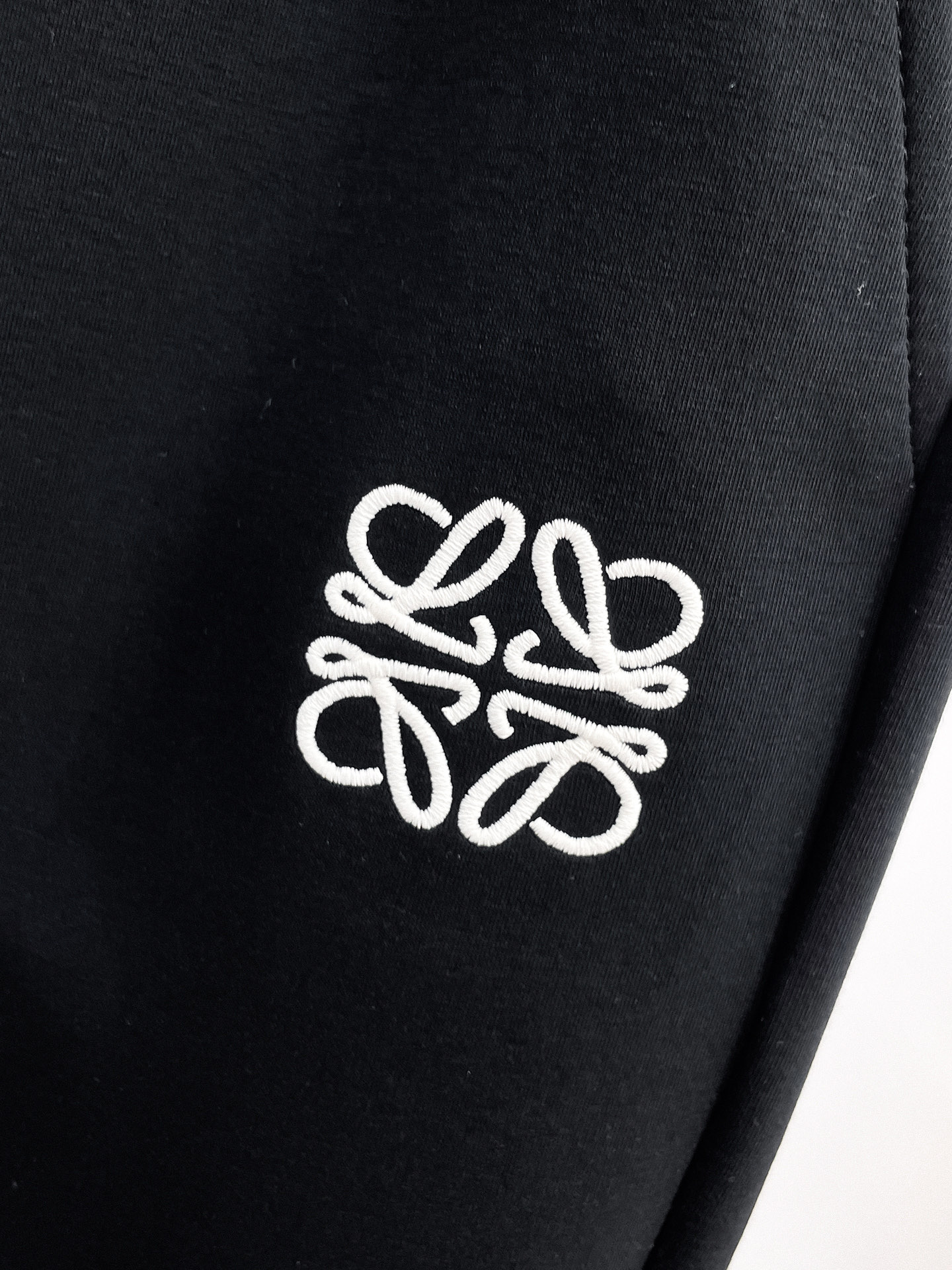 罗意威 顶级货品🐮 🆕2026春夏新款休闲裤！官网同步发售。品牌经典LOGO休闲裤 ，定制面料，舒适度极