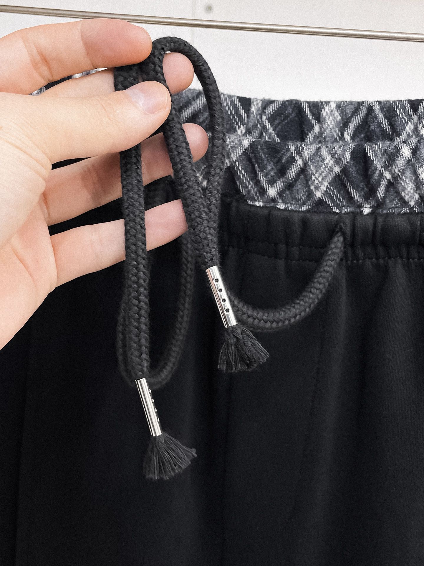 马吉拉 顶级货品🐮 🆕2026春夏新款休闲裤！官网同步发售。品牌经典LOGO休闲裤 ，定制面料，舒适度极