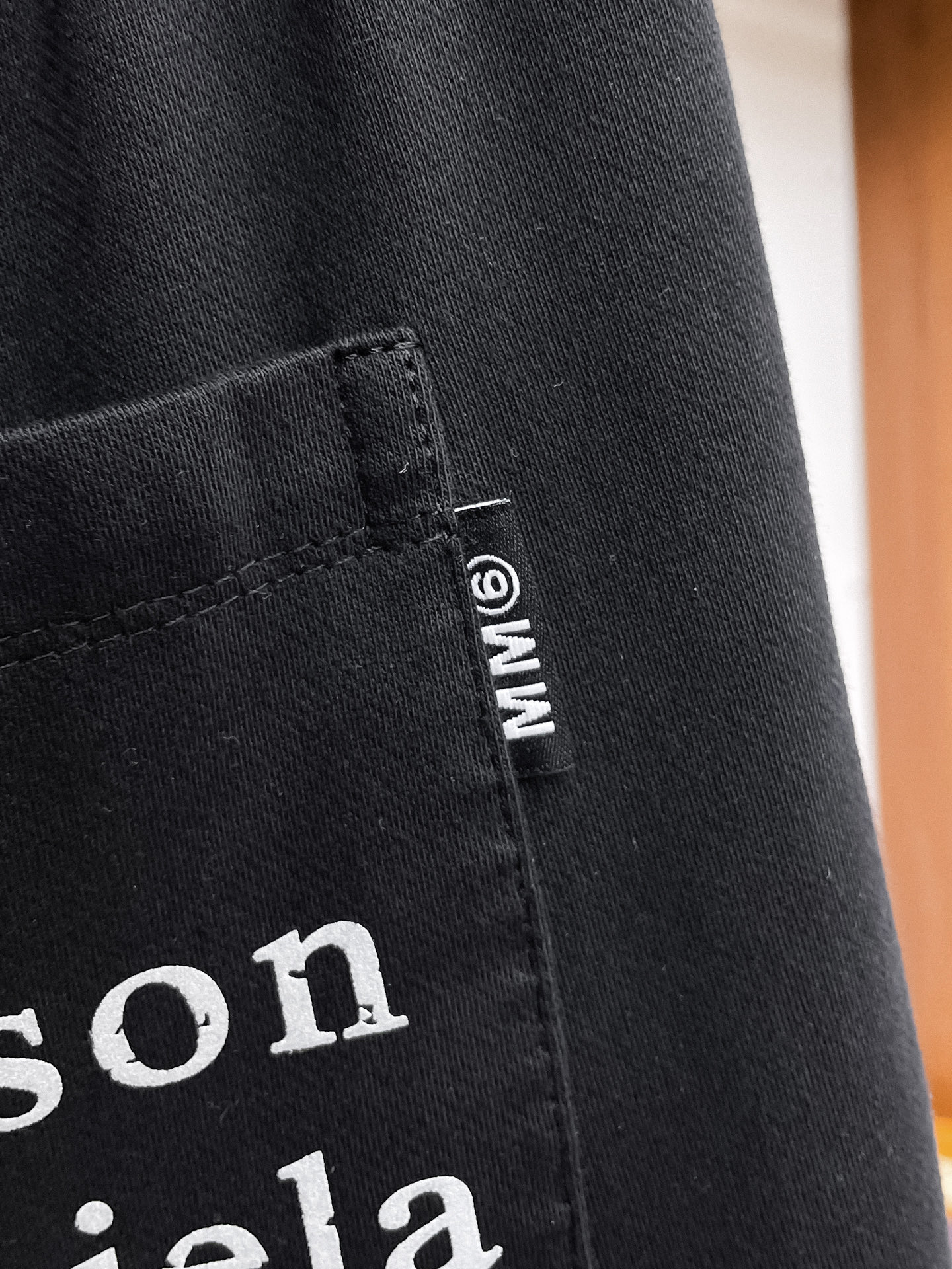 马吉拉 顶级货品🐮 🆕2026春夏新款休闲裤！官网同步发售。品牌经典LOGO休闲裤 ，定制面料，舒适度极