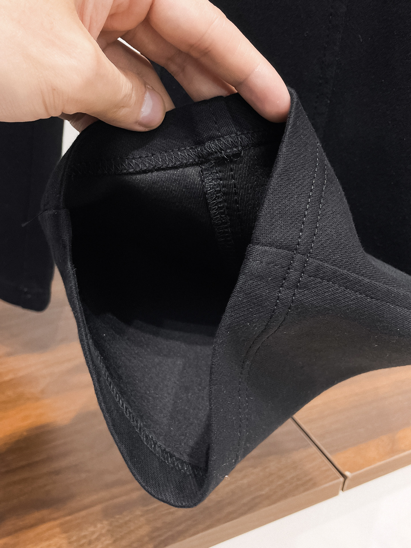 马吉拉 顶级货品🐮 🆕2026春夏新款休闲裤！官网同步发售。品牌经典LOGO休闲裤 ，定制面料，舒适度极