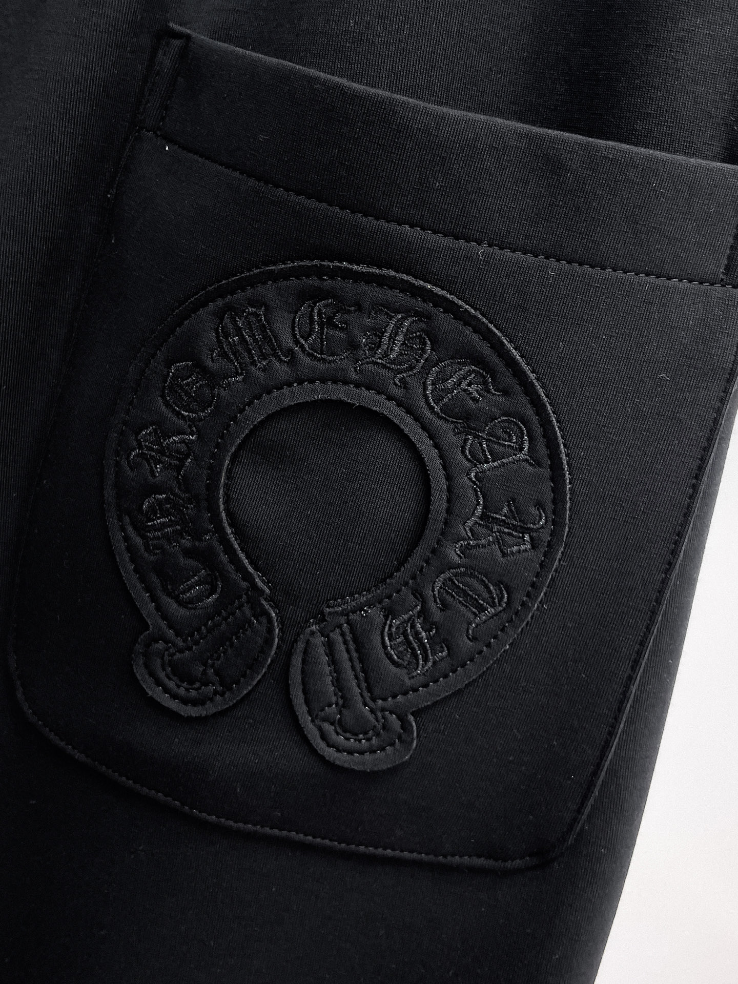 克罗心 顶级货品🐮 🆕2026春夏新款休闲裤！官网同步发售。品牌经典LOGO休闲裤 ，定制面料，舒适度极