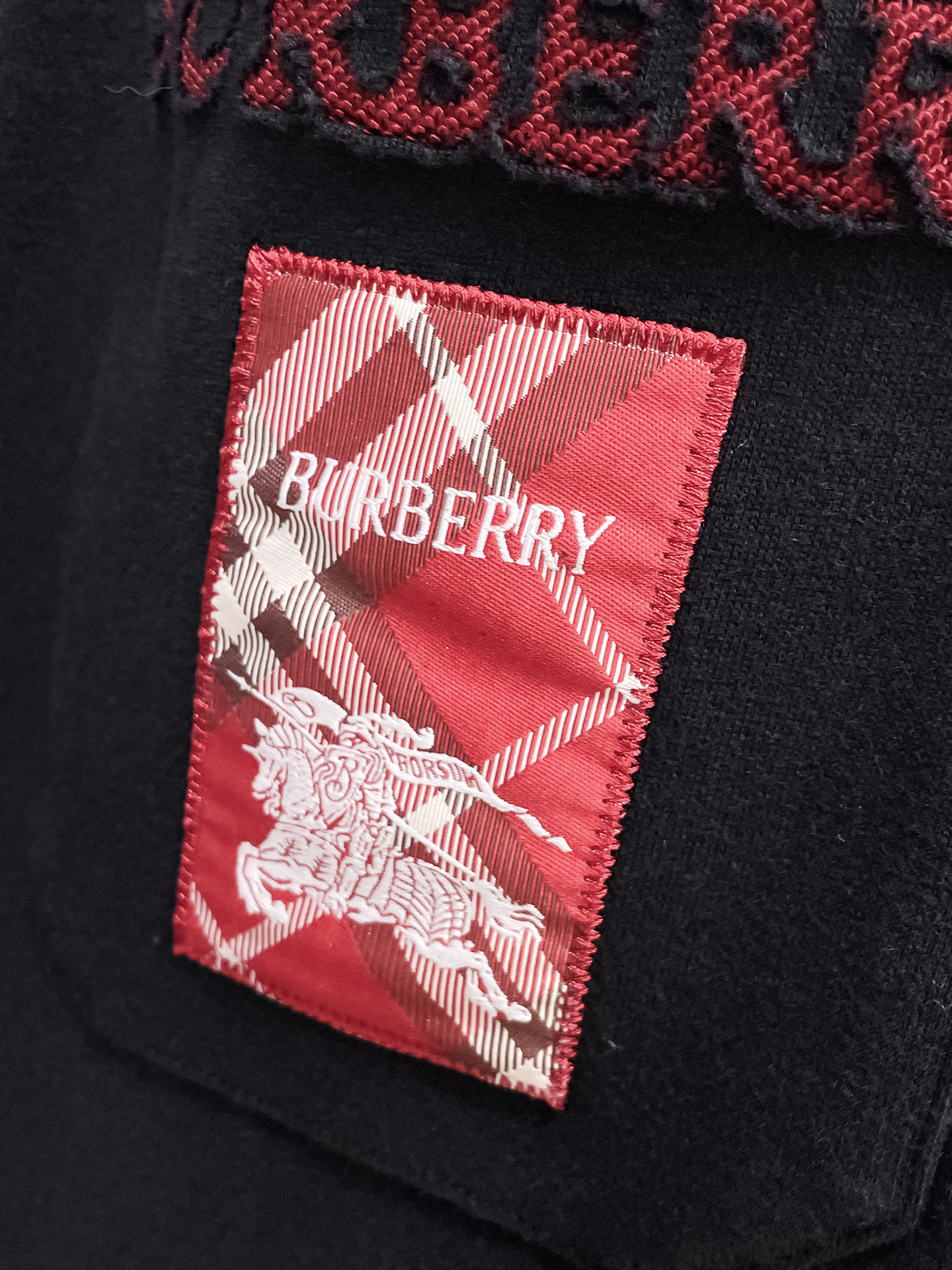 巴宝莉 顶级货品🐮 🆕2026春夏新款休闲裤！官网同步发售。品牌经典LOGO休闲裤 ，定制面料，舒适度极