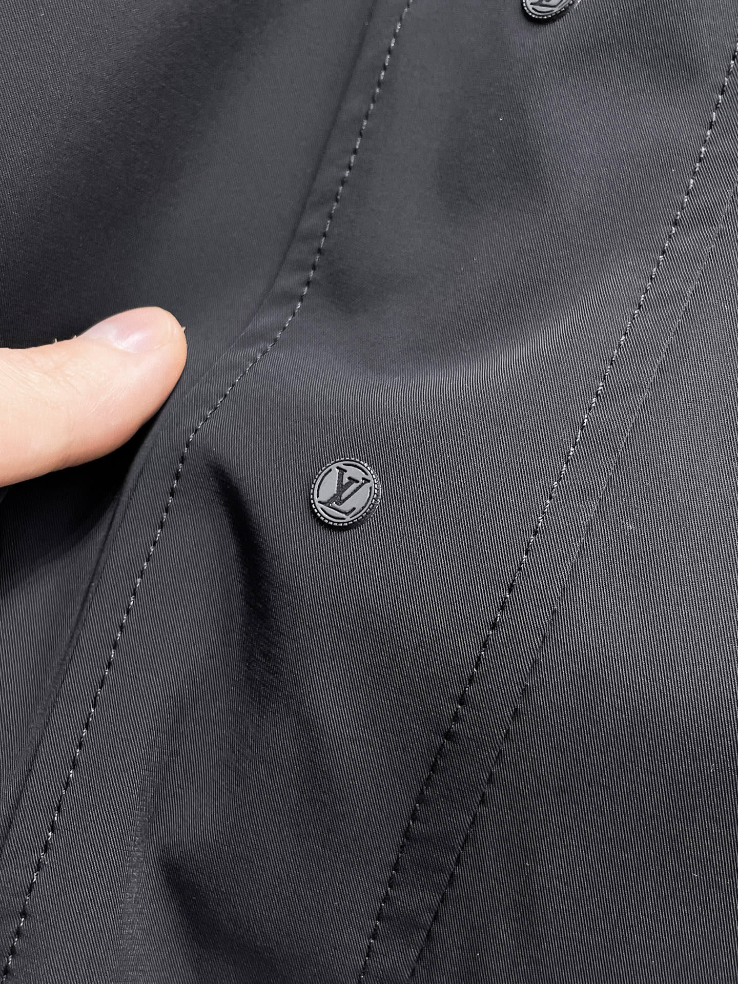 LV 顶级货品🐮 🆕2026春夏新款休闲裤！官网同步发售。品牌经典LOGO休闲裤 ，定制面料，舒适度极好