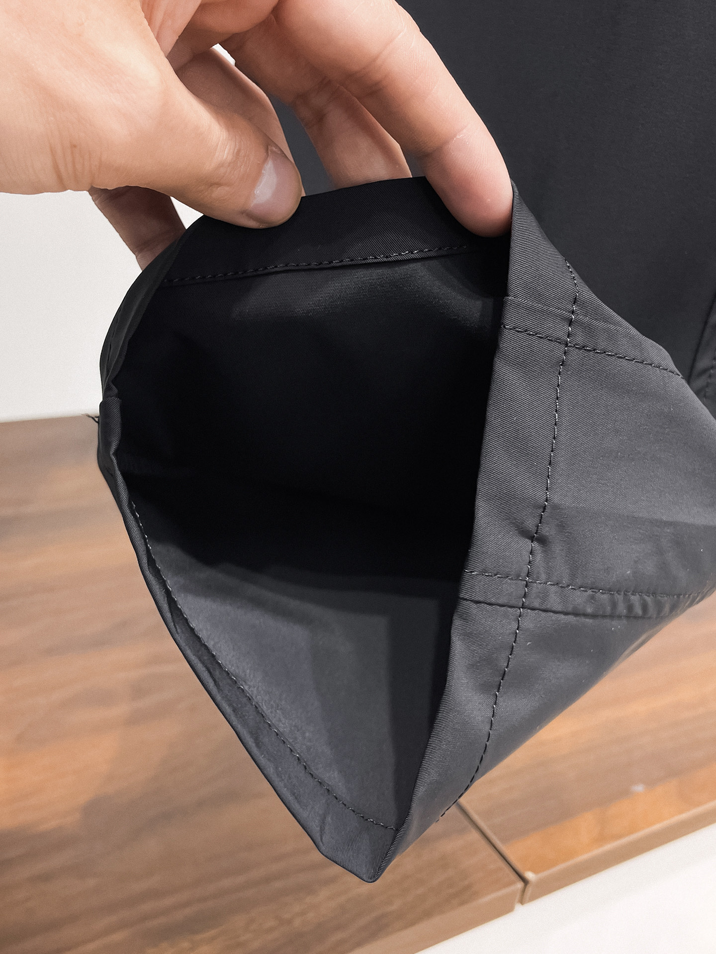 LV 顶级货品🐮 🆕2026春夏新款休闲裤！官网同步发售。品牌经典LOGO休闲裤 ，定制面料，舒适度极好