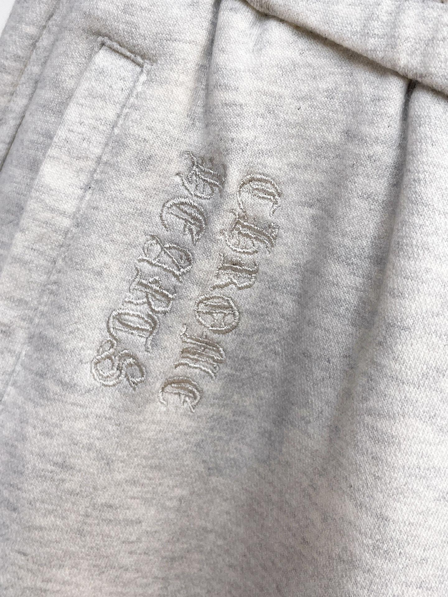 克罗心 顶级货品🐮 🆕2026春夏新款休闲裤！官网同步发售。品牌经典LOGO休闲裤 ，定制面料，舒适度极