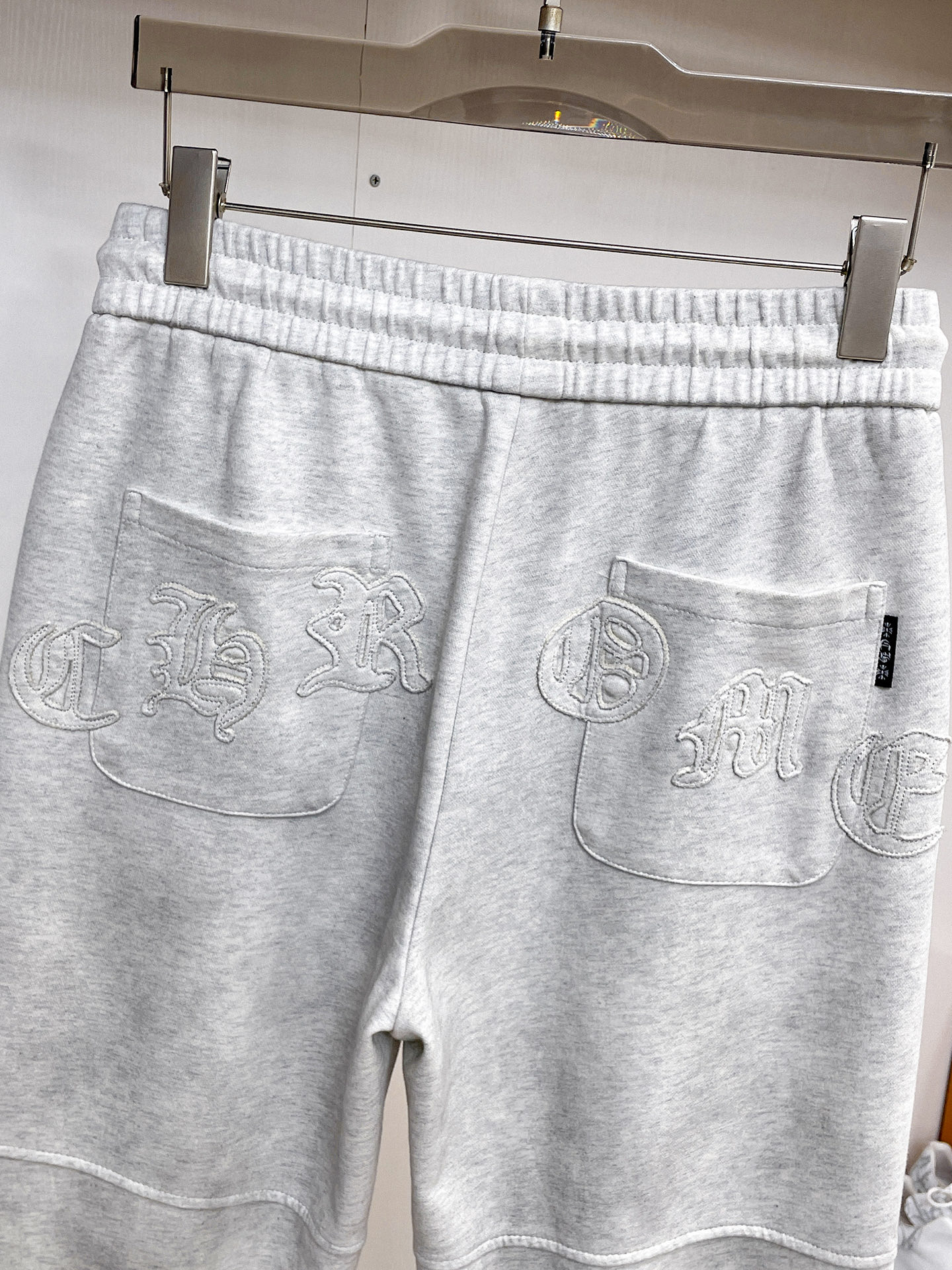 克罗心 顶级货品🐮 🆕2026春夏新款休闲裤！官网同步发售。品牌经典LOGO休闲裤 ，定制面料，舒适度极