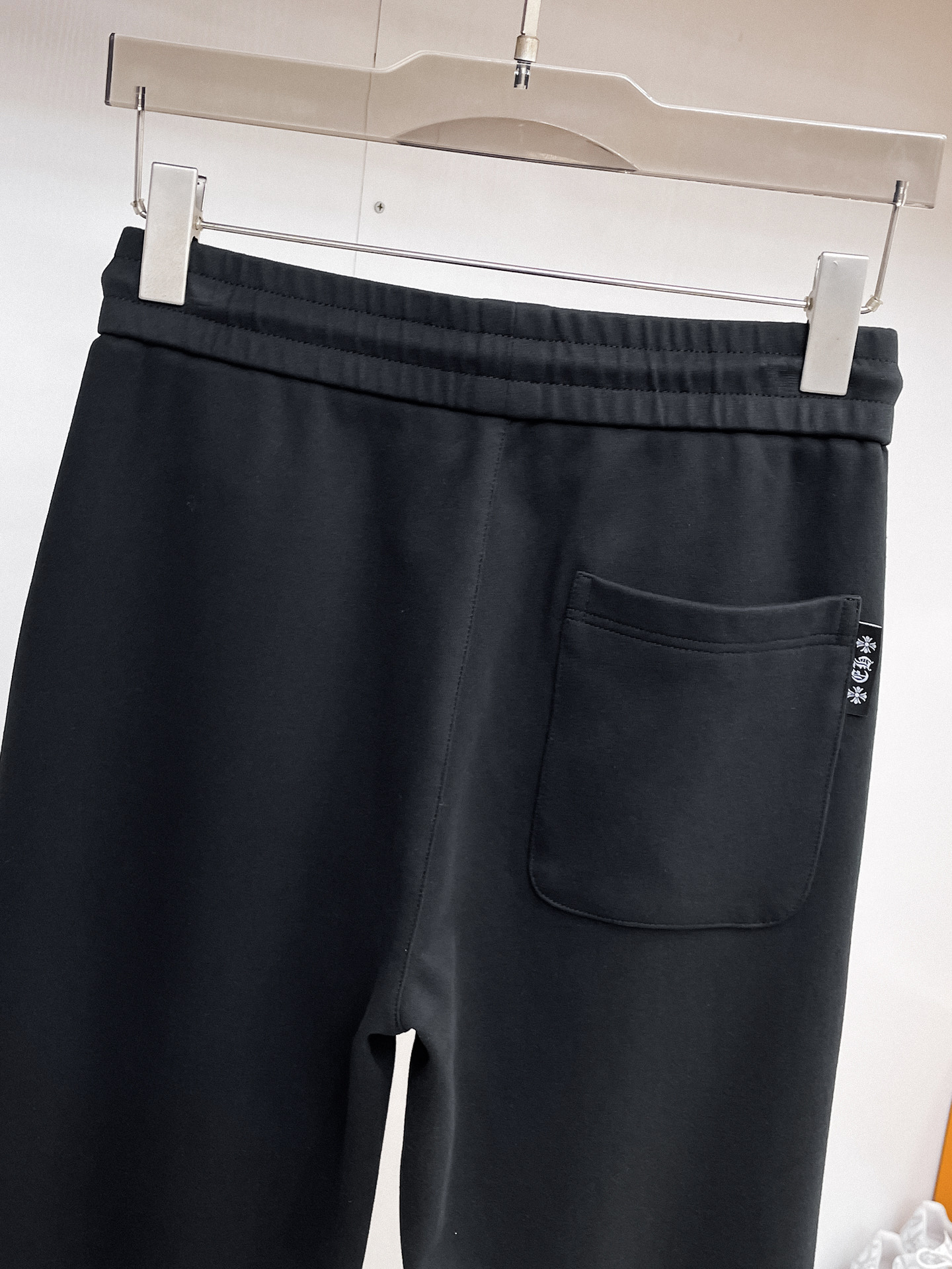 克罗心 顶级货品🐮 🆕2026春夏新款休闲裤！官网同步发售。品牌经典LOGO休闲裤 ，定制面料，舒适度极