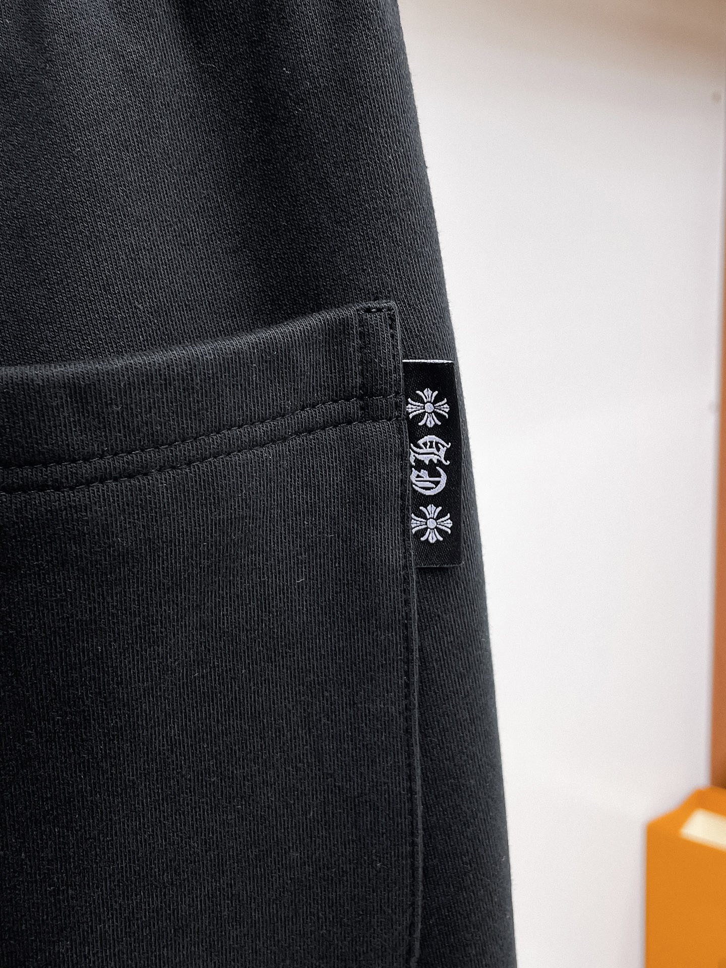 克罗心 顶级货品🐮 🆕2026春夏新款休闲裤！官网同步发售。品牌经典LOGO休闲裤 ，定制面料，舒适度极