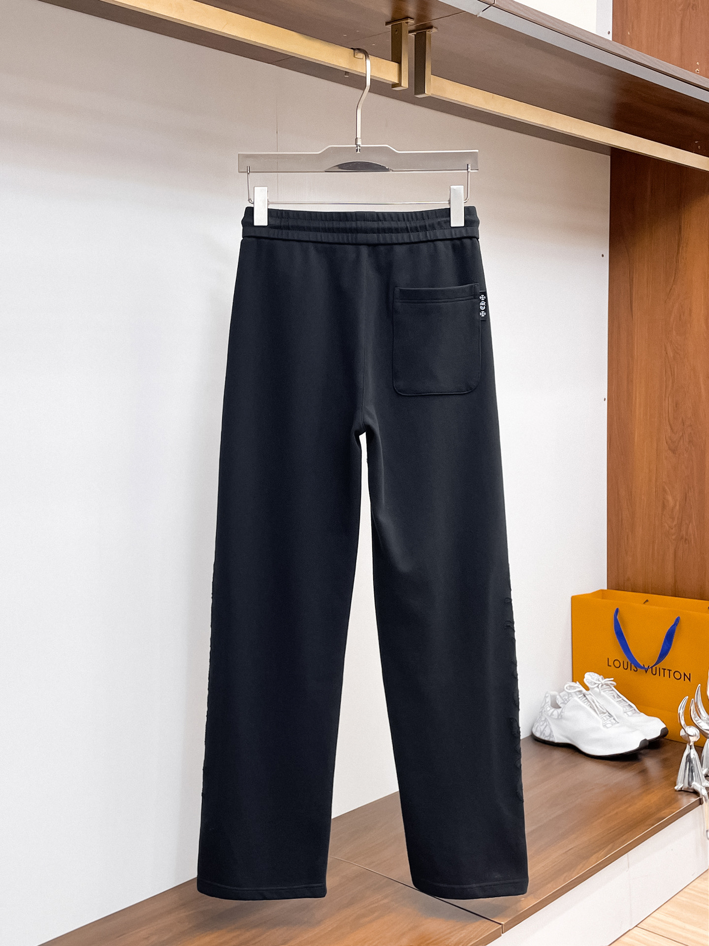 克罗心 顶级货品🐮 🆕2026春夏新款休闲裤！官网同步发售。品牌经典LOGO休闲裤 ，定制面料，舒适度极