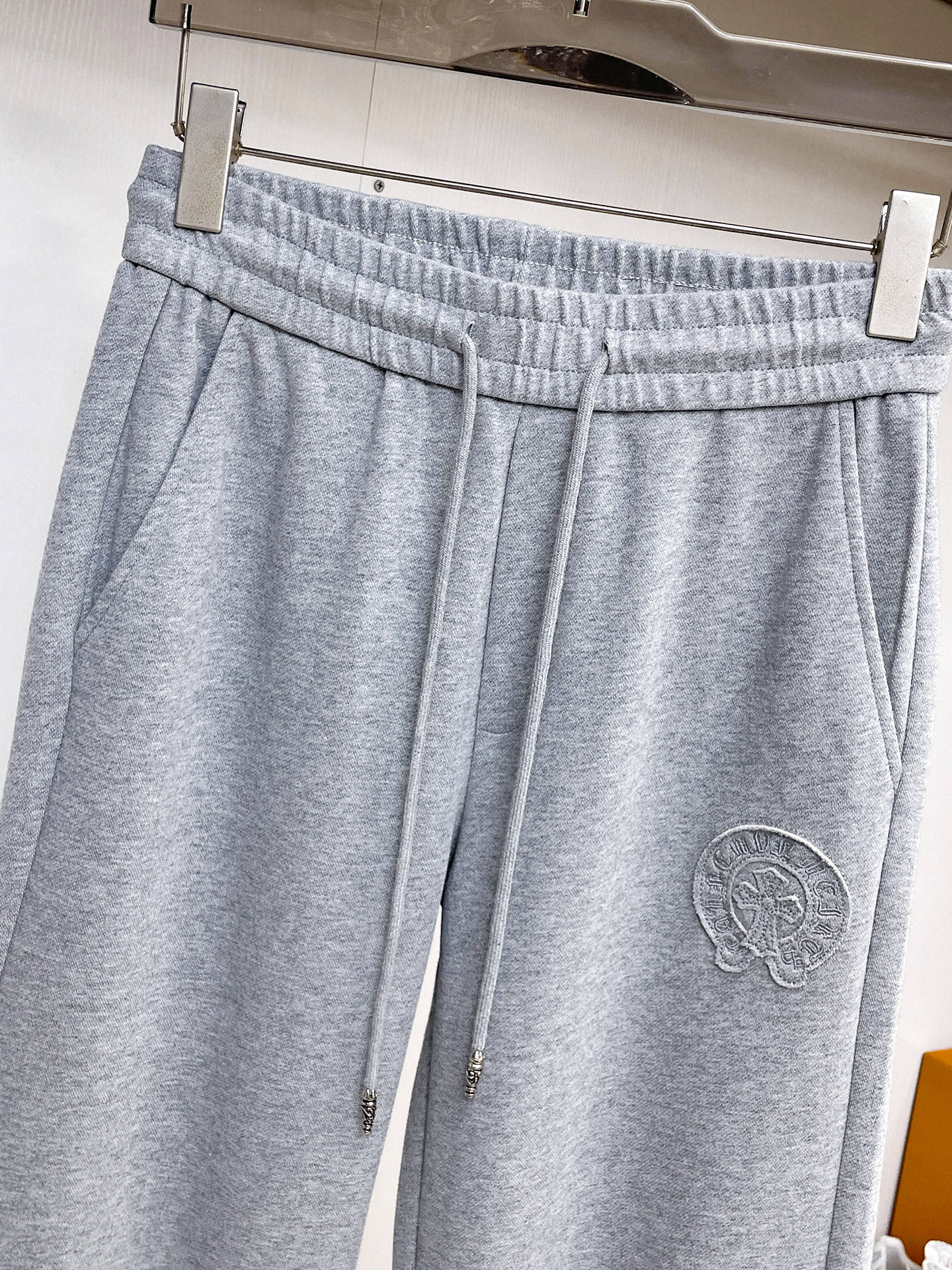 克罗心 顶级货品🐮 🆕2026春夏新款休闲裤！官网同步发售。品牌经典LOGO休闲裤 ，定制面料，舒适度极