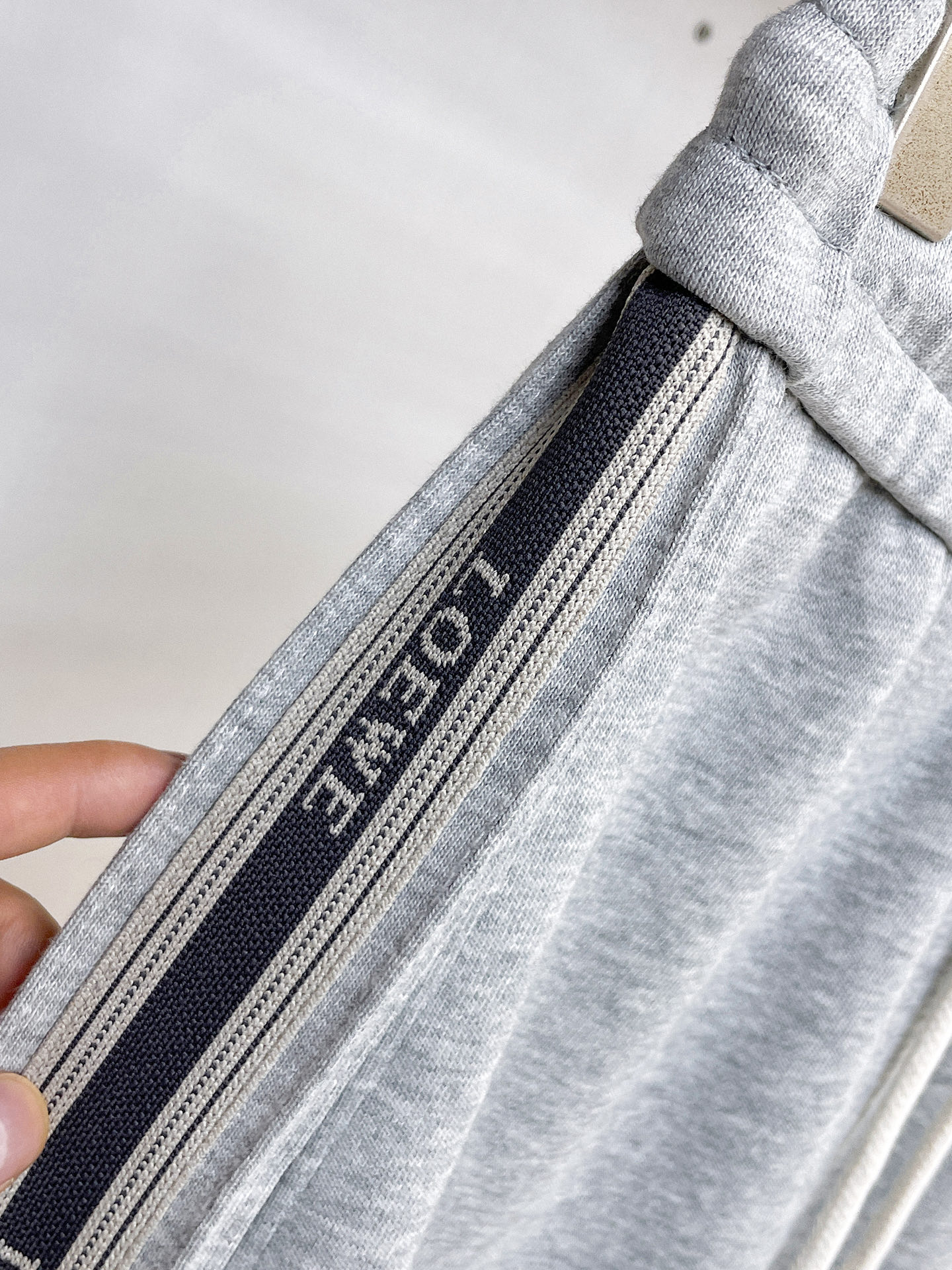 罗意威 顶级货品🐮 🆕2026春夏新款休闲裤！官网同步发售。品牌经典LOGO休闲裤 ，定制面料，舒适度极