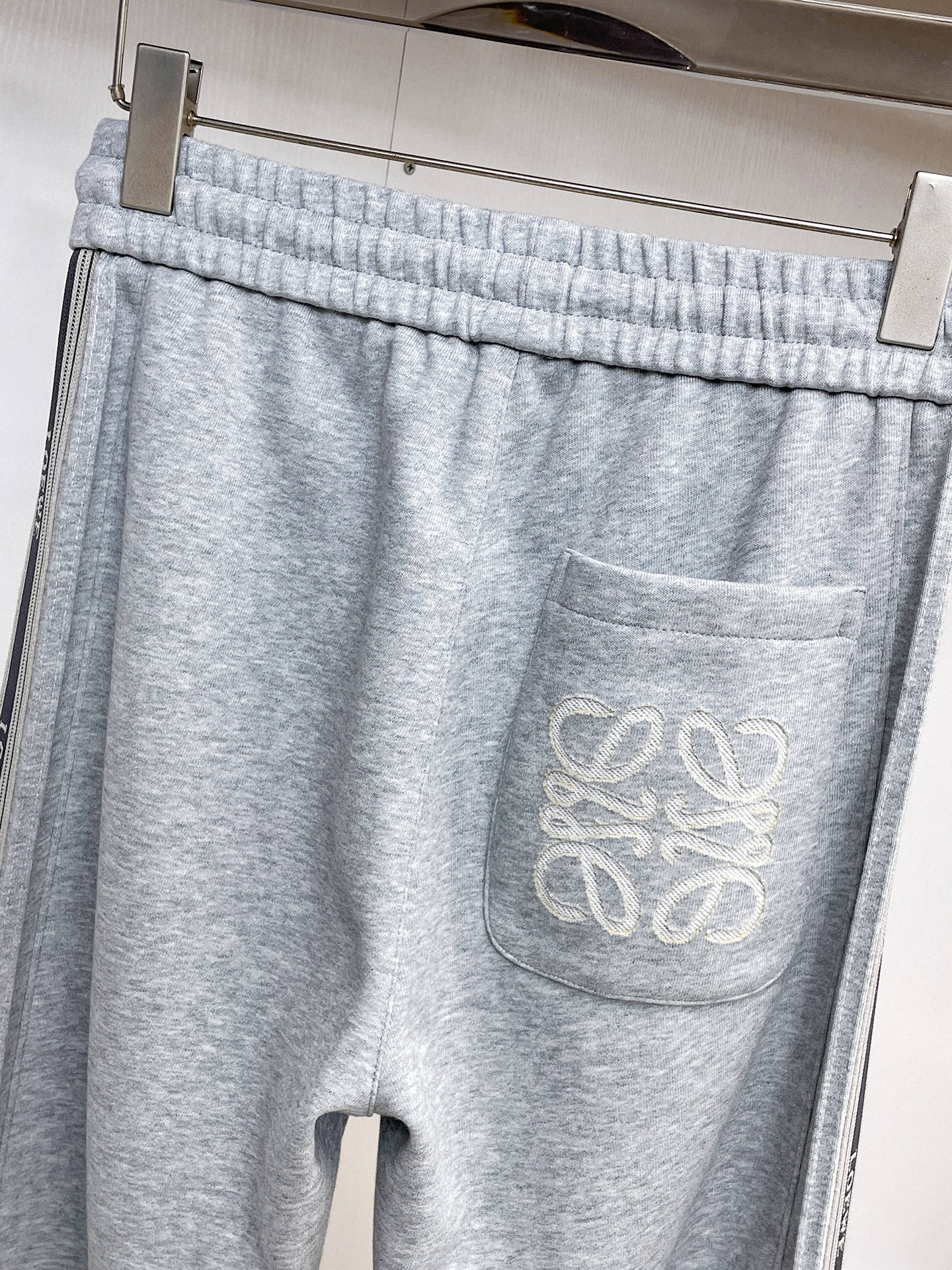 罗意威 顶级货品🐮 🆕2026春夏新款休闲裤！官网同步发售。品牌经典LOGO休闲裤 ，定制面料，舒适度极