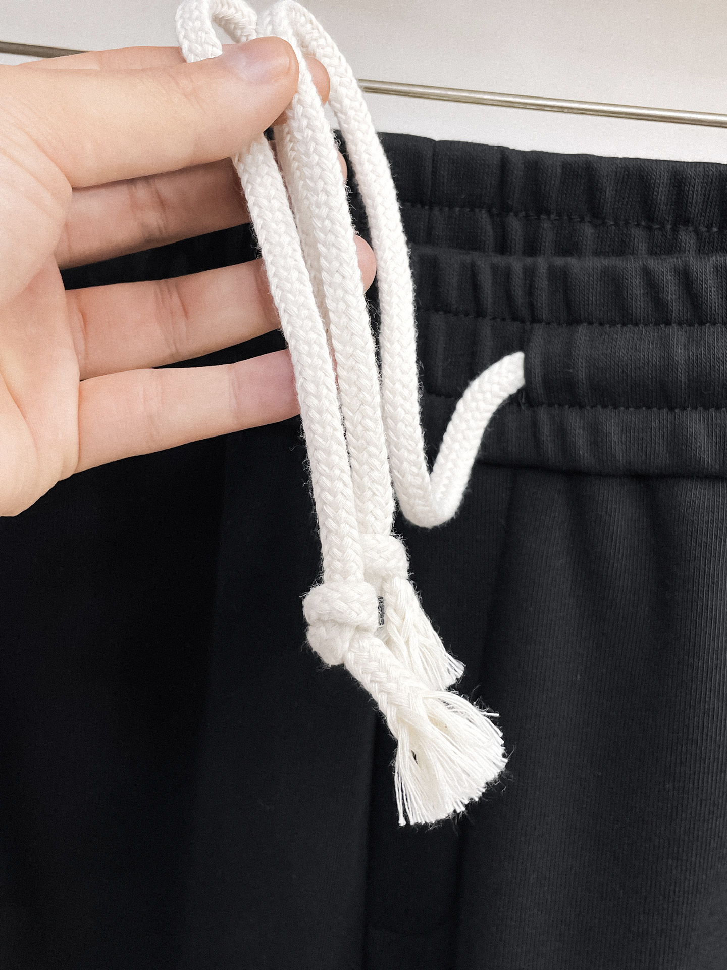 罗意威 顶级货品🐮 🆕2026春夏新款休闲裤！官网同步发售。品牌经典LOGO休闲裤 ，定制面料，舒适度极