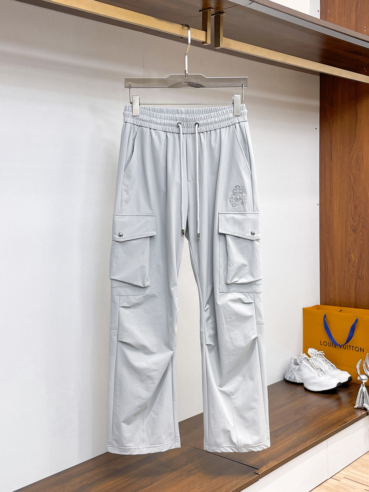 克罗心 顶级货品🐮 🆕2026春夏新款休闲裤！官网同步发售。品牌经典LOGO休闲裤 ，定制面料，舒适度极