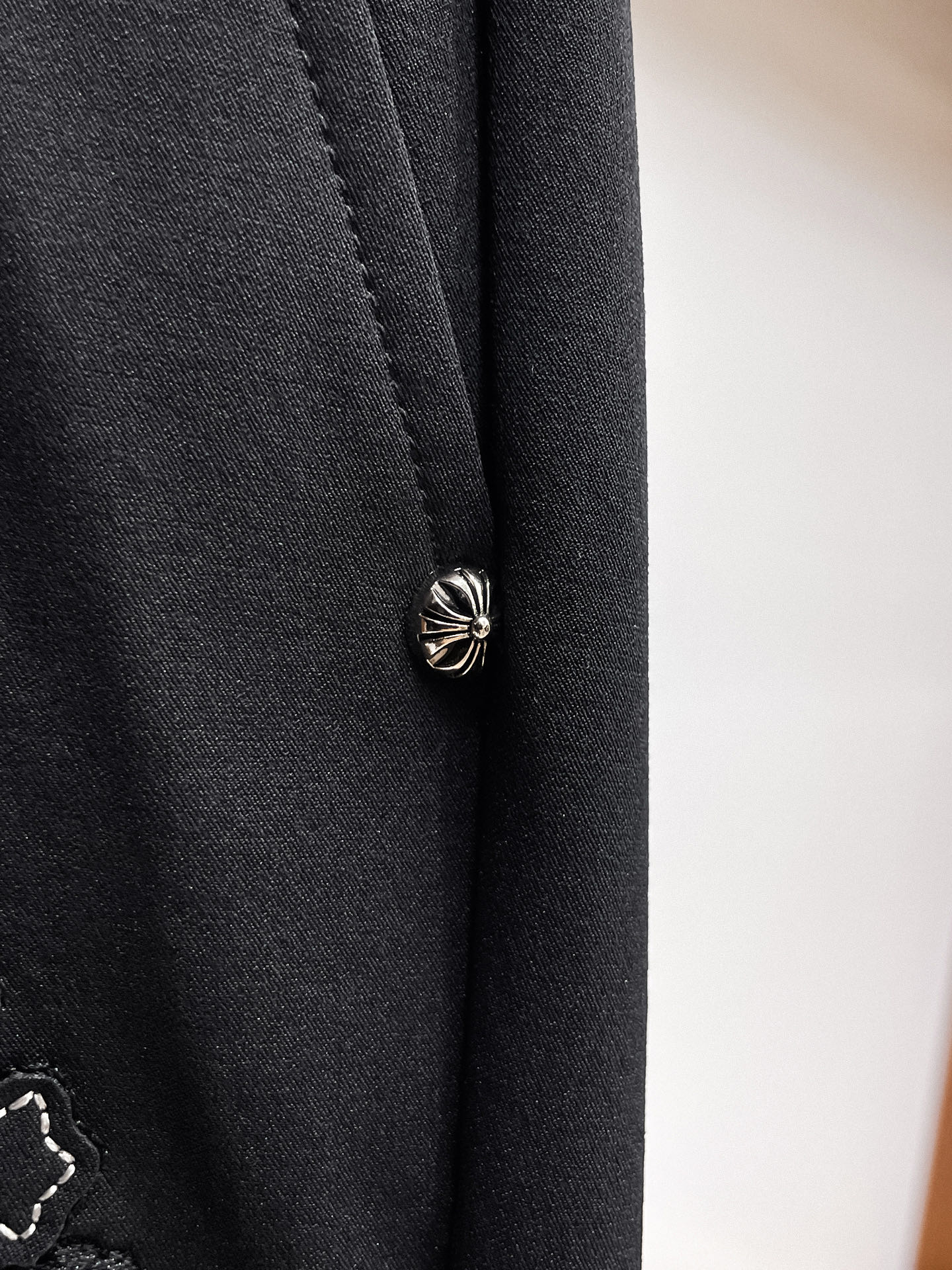 克罗心 顶级货品🐮 🆕2026春夏新款休闲裤！官网同步发售。品牌经典LOGO休闲裤 ，定制面料，舒适度极