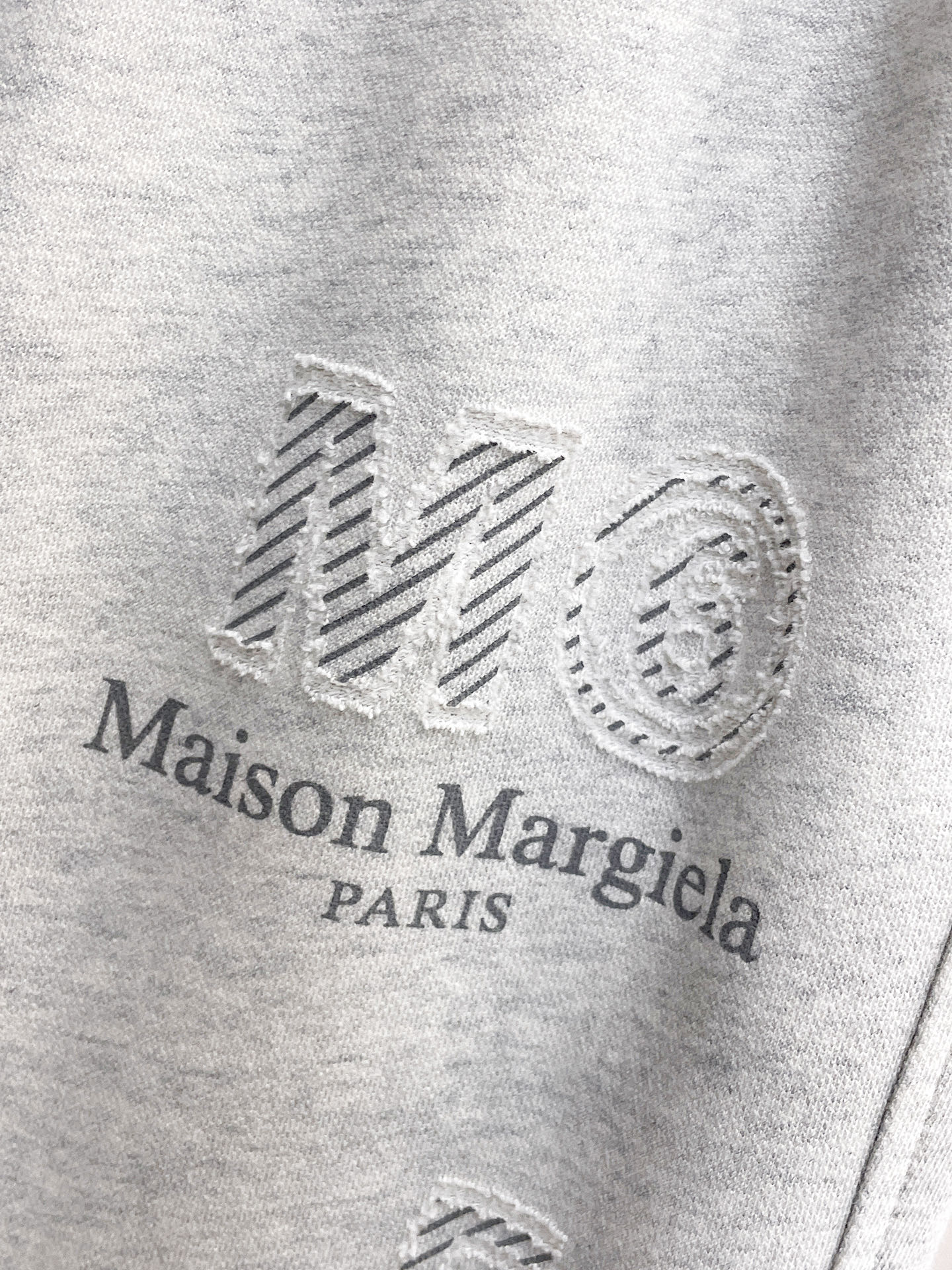 马吉拉 顶级货品🐮 🆕2026春夏新款休闲裤！官网同步发售。品牌经典LOGO休闲裤 ，定制面料，舒适度极