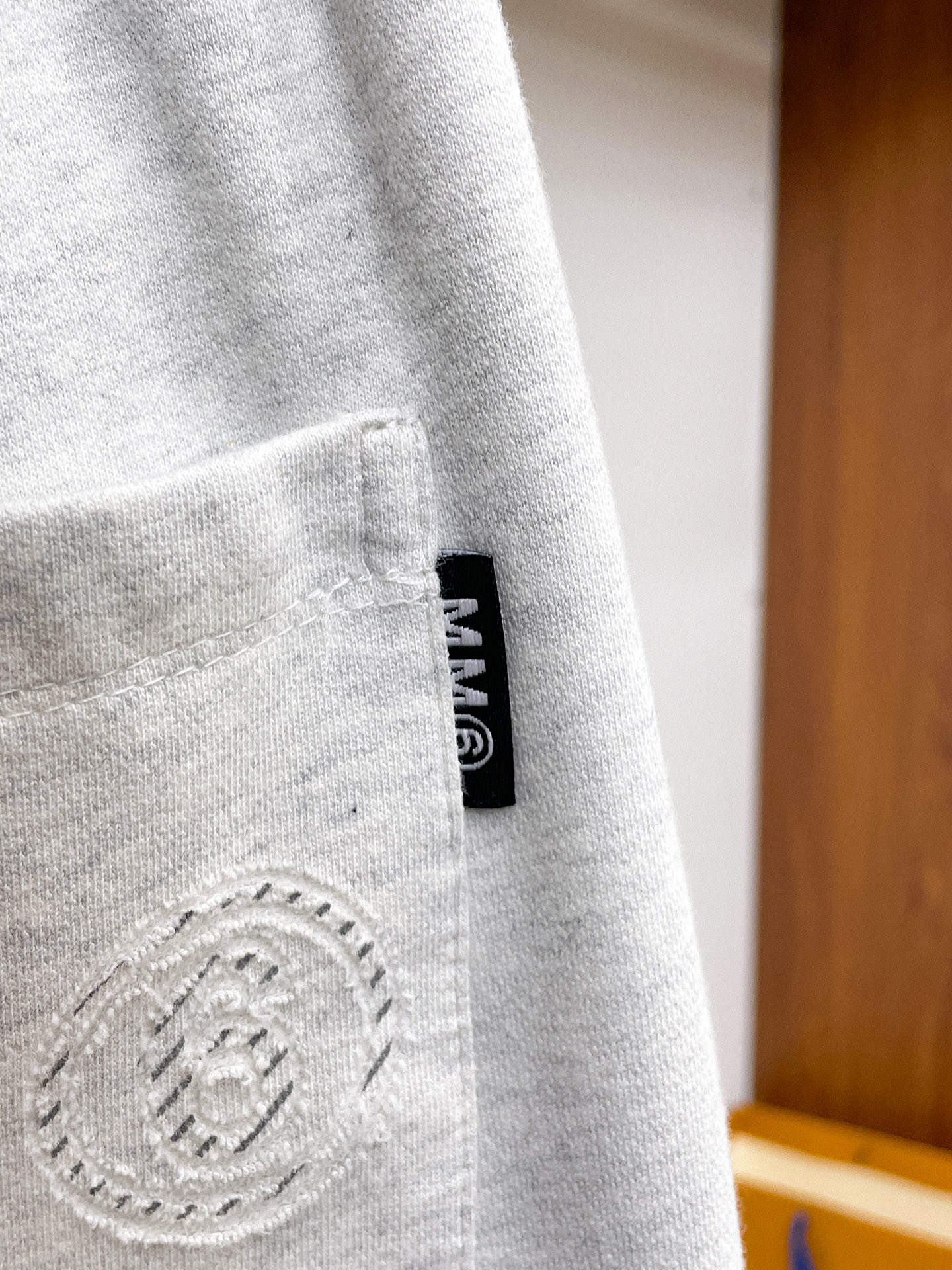 马吉拉 顶级货品🐮 🆕2026春夏新款休闲裤！官网同步发售。品牌经典LOGO休闲裤 ，定制面料，舒适度极