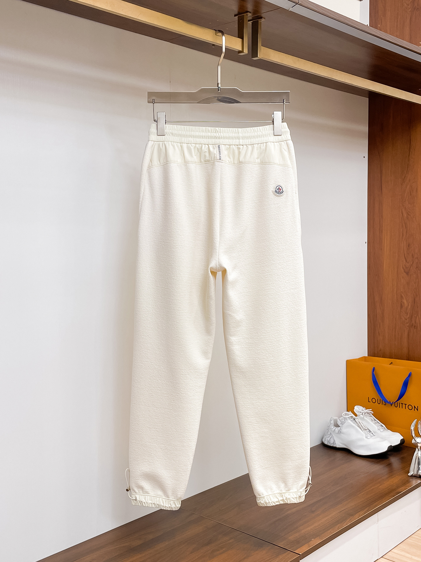 蒙口 顶级货品🐮 🆕2026春夏新款休闲裤！官网同步发售。品牌经典LOGO休闲裤 ，定制面料，舒适度极好