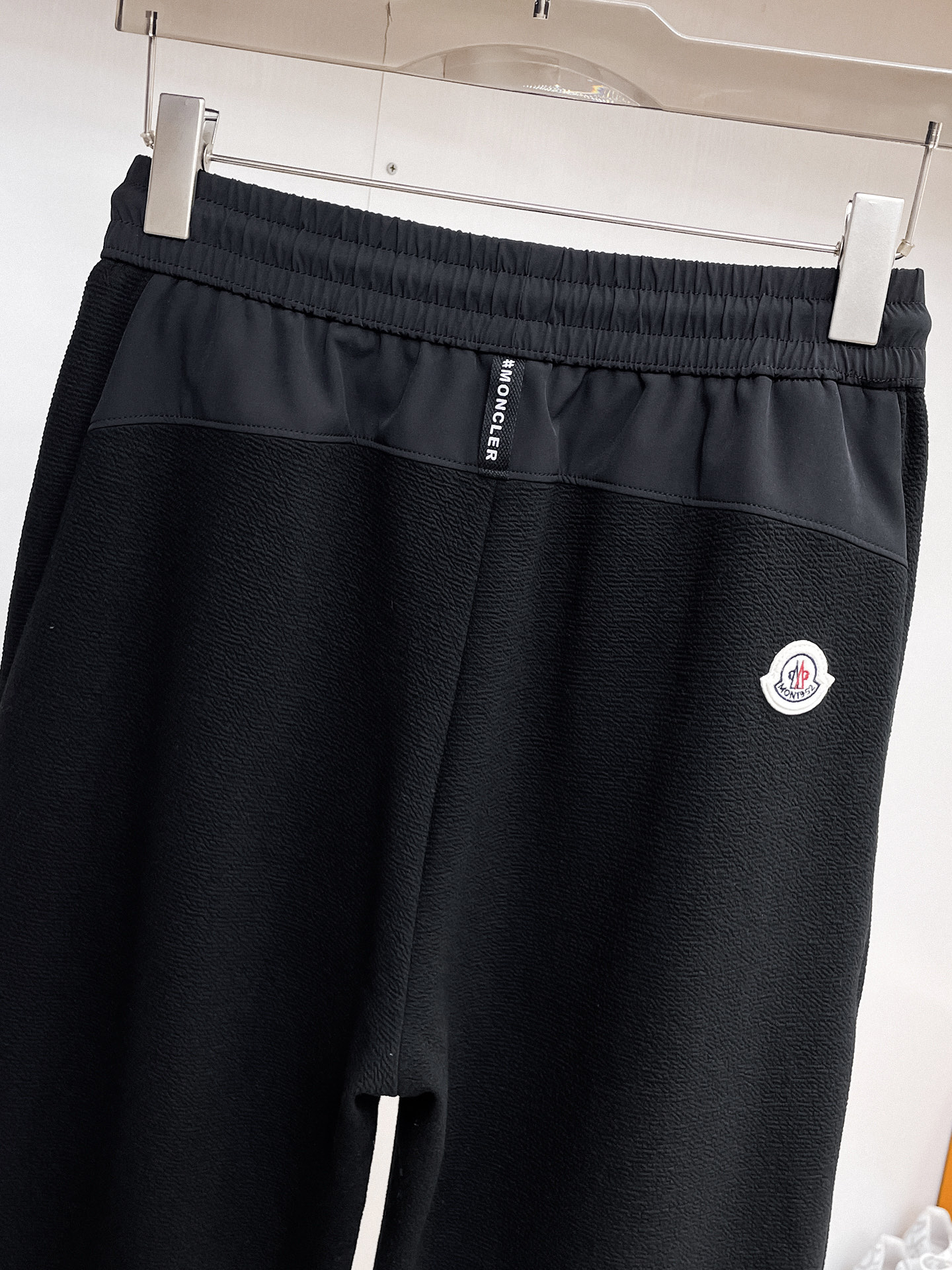 蒙口 顶级货品🐮 🆕2026春夏新款休闲裤！官网同步发售。品牌经典LOGO休闲裤 ，定制面料，舒适度极好