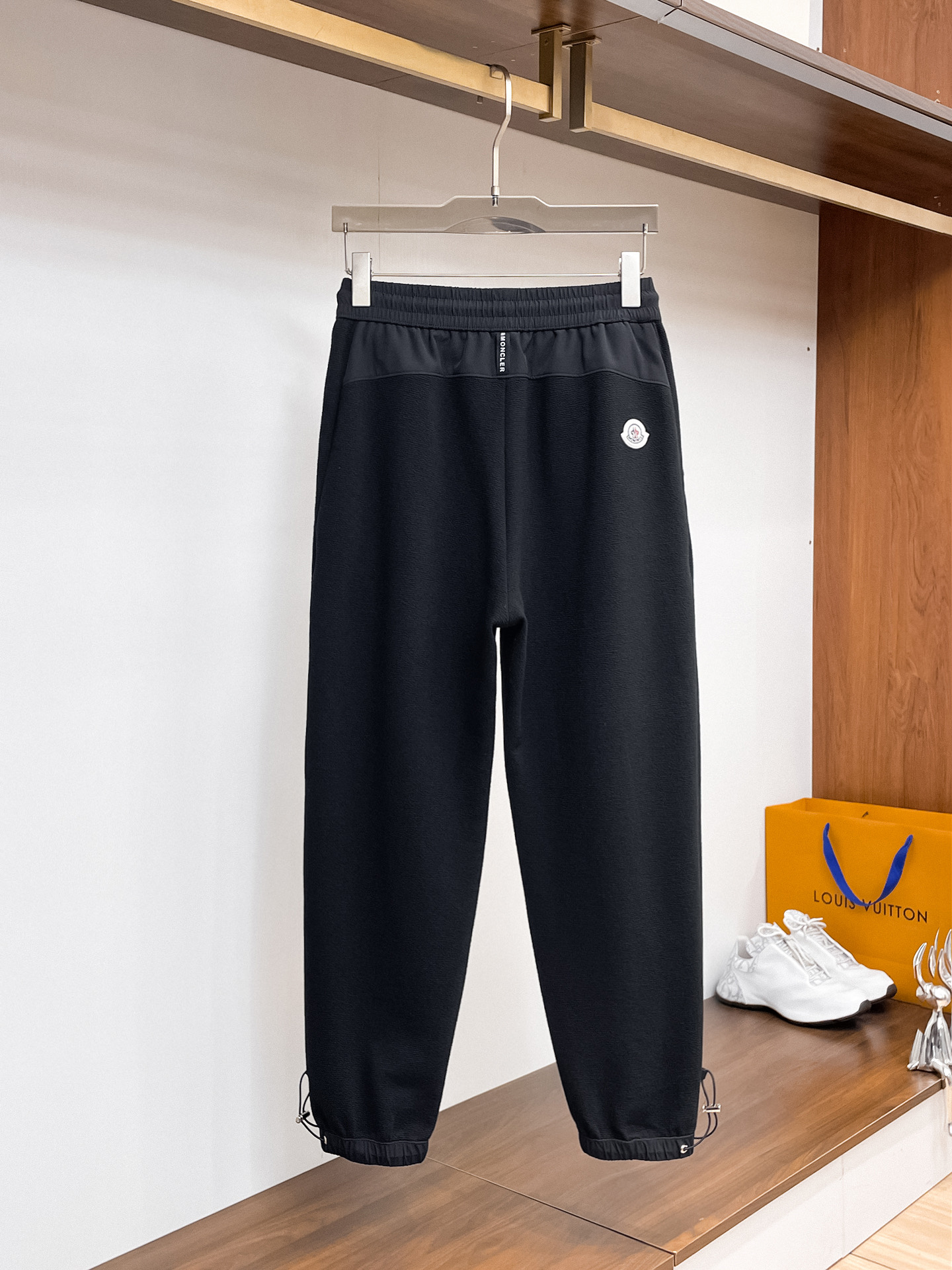 蒙口 顶级货品🐮 🆕2026春夏新款休闲裤！官网同步发售。品牌经典LOGO休闲裤 ，定制面料，舒适度极好