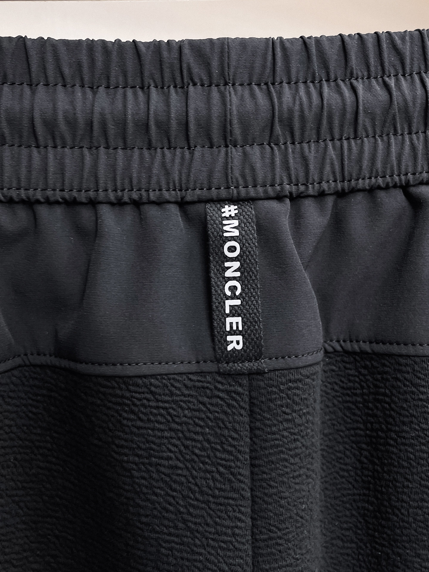 蒙口 顶级货品🐮 🆕2026春夏新款休闲裤！官网同步发售。品牌经典LOGO休闲裤 ，定制面料，舒适度极好