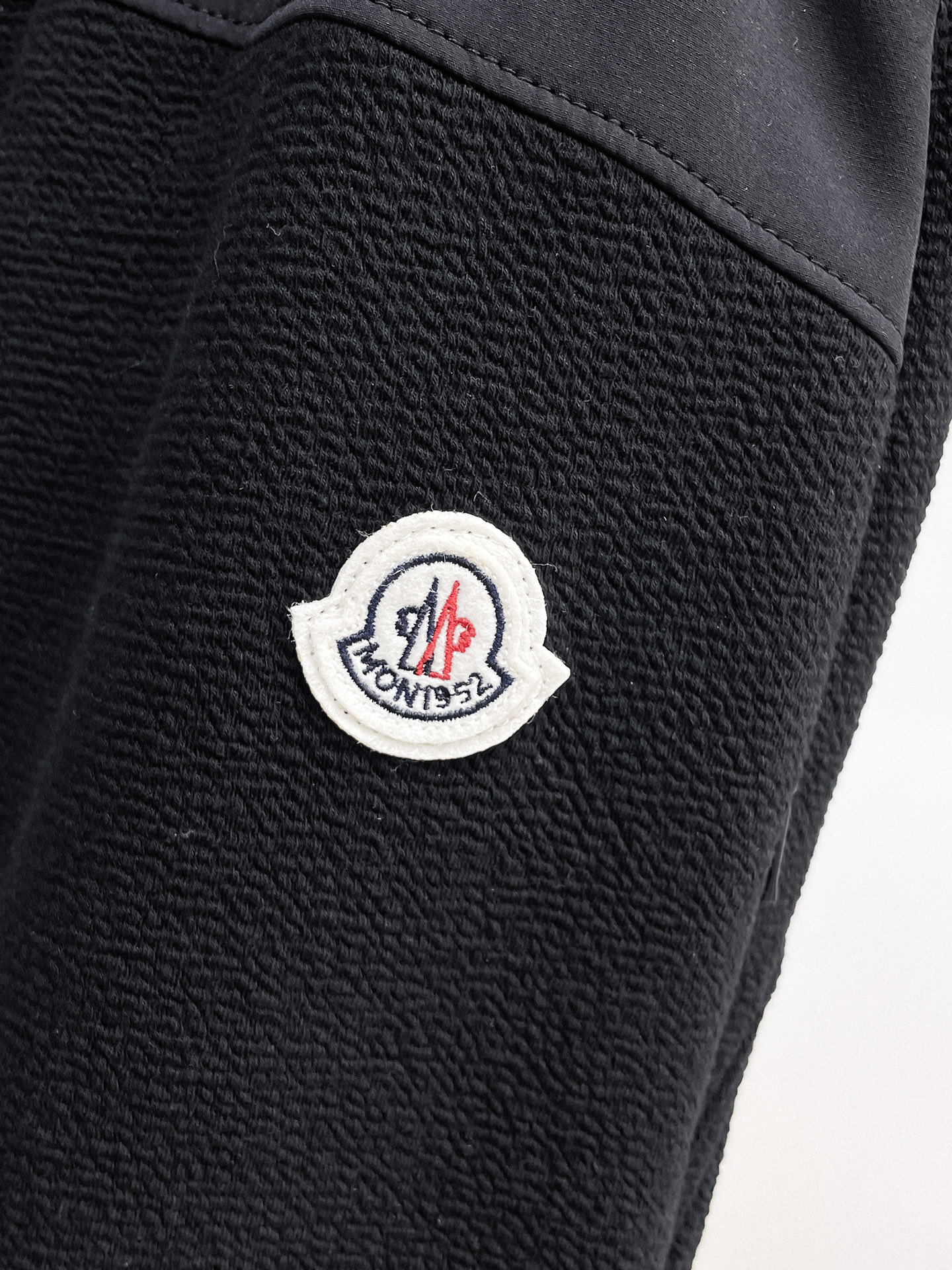 蒙口 顶级货品🐮 🆕2026春夏新款休闲裤！官网同步发售。品牌经典LOGO休闲裤 ，定制面料，舒适度极好