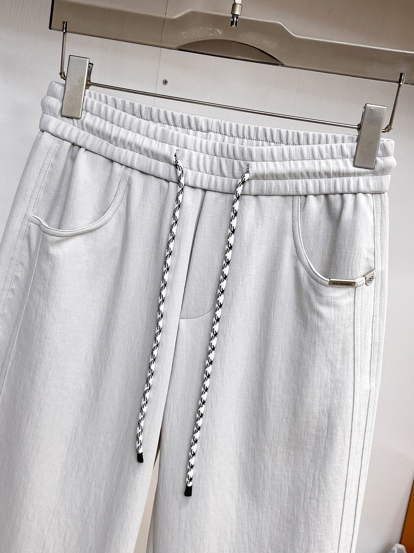 巴黎世家 顶级货品🐮 🆕2026春夏新款休闲裤！官网同步发售。品牌经典LOGO休闲裤 ，定制面料，舒适度