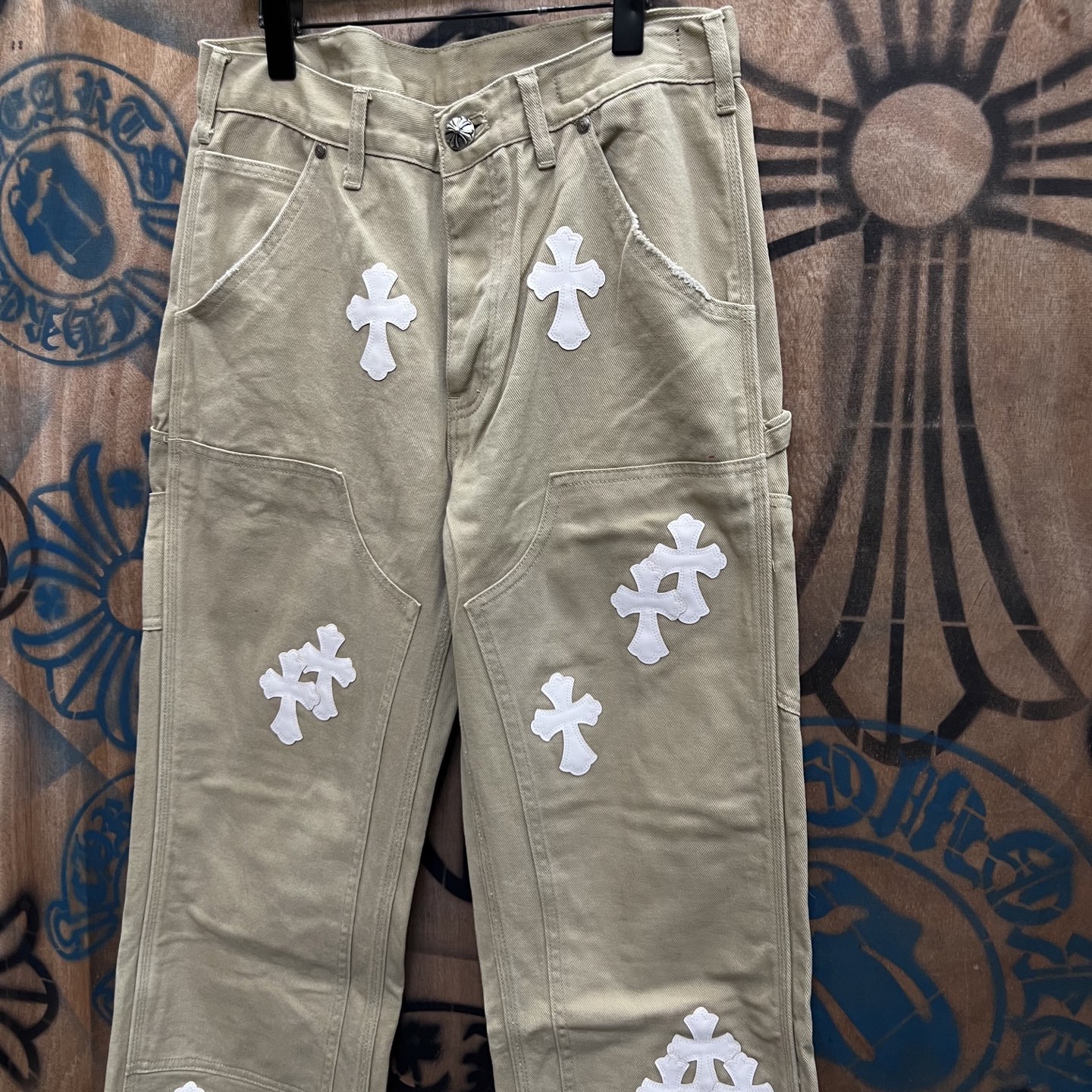 Chrome Hearts Limited Edition Vintage Levi's Remake Jeans - Unisex 5 i1751637272076 1346 0 3