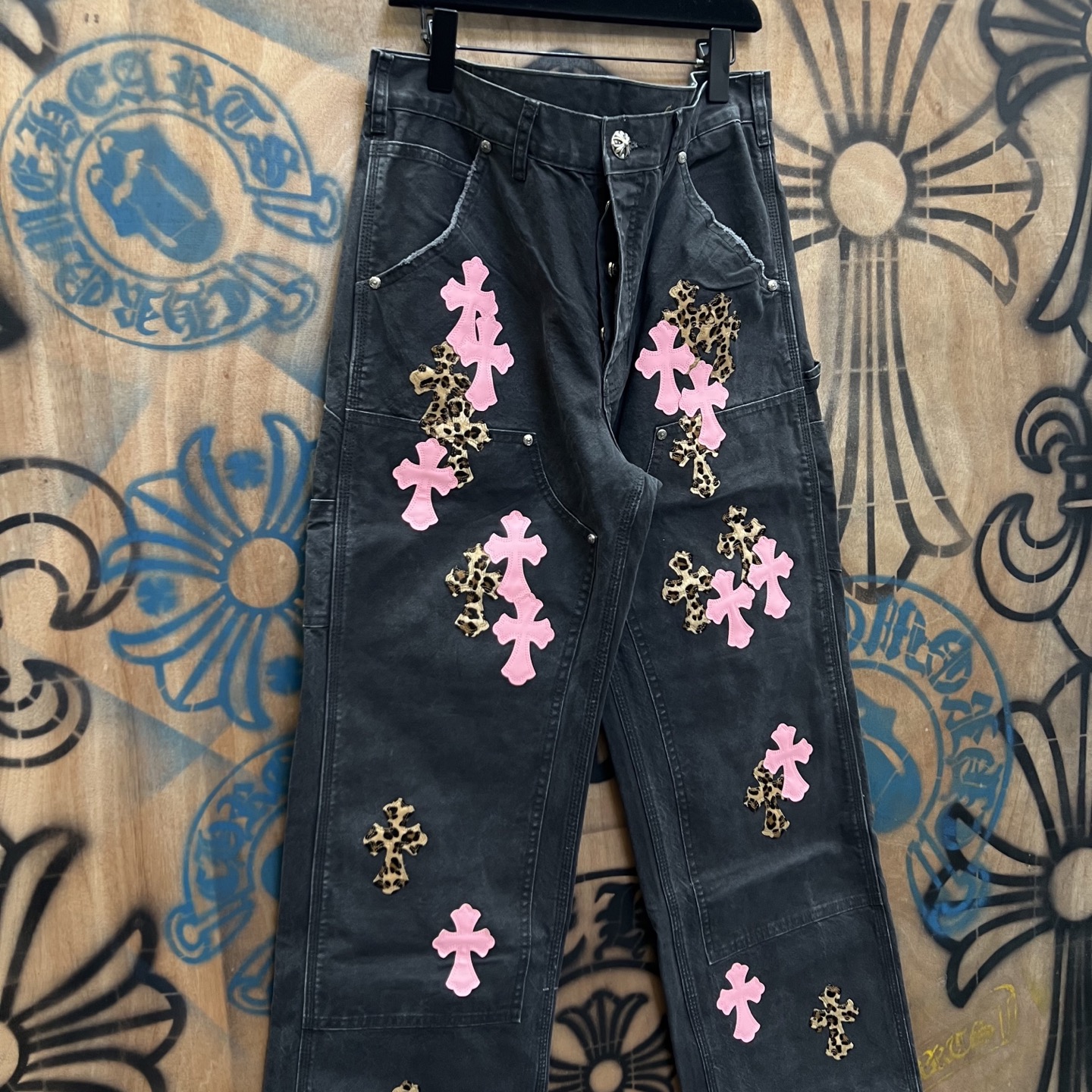 Chrome Hearts Vintage Levi's Remake Jeans with Cross and Leopard Patches 4 i1752127281575 3807 0 2